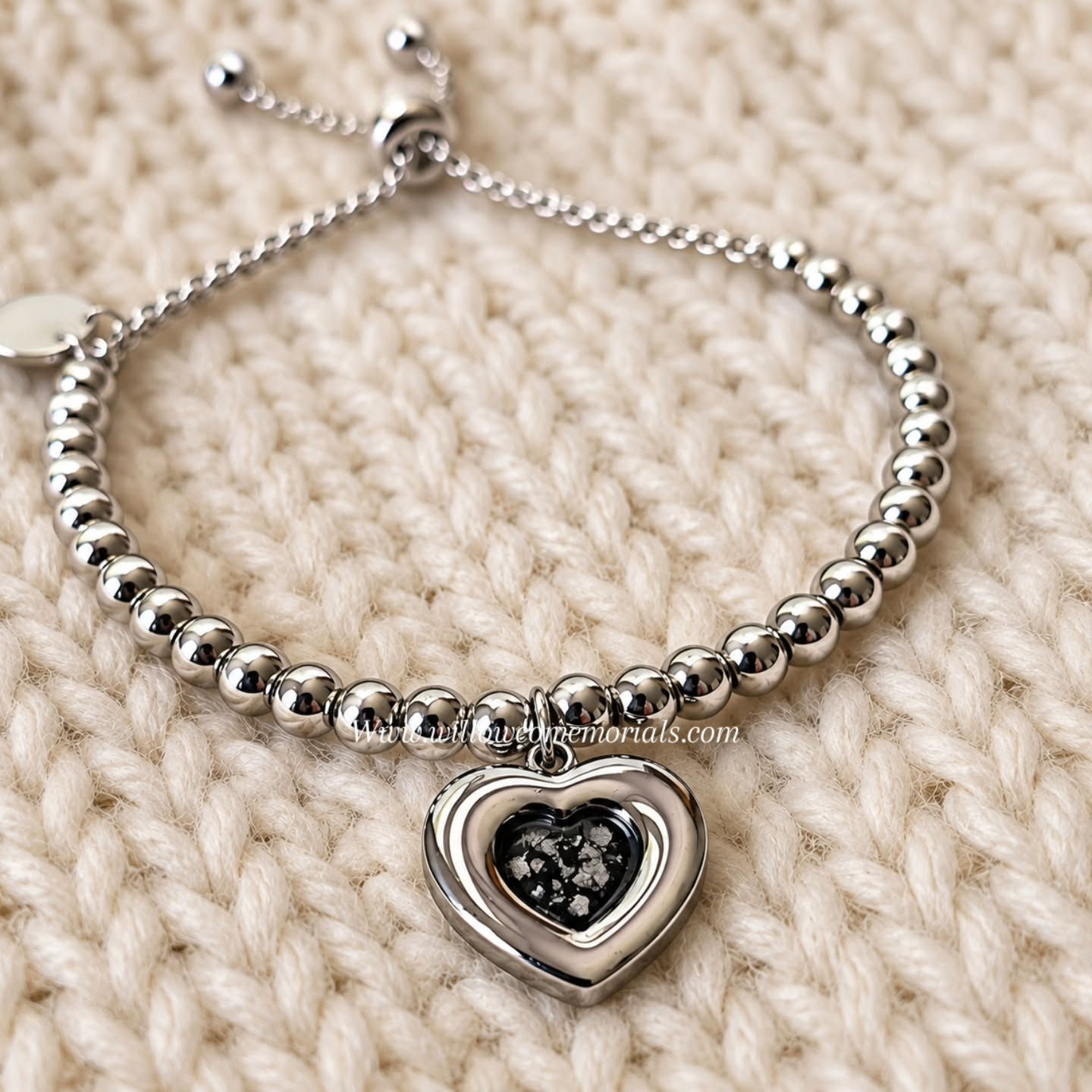 Bobble heart bracelet