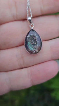 Thumbnail: Mars teardrop necklace 