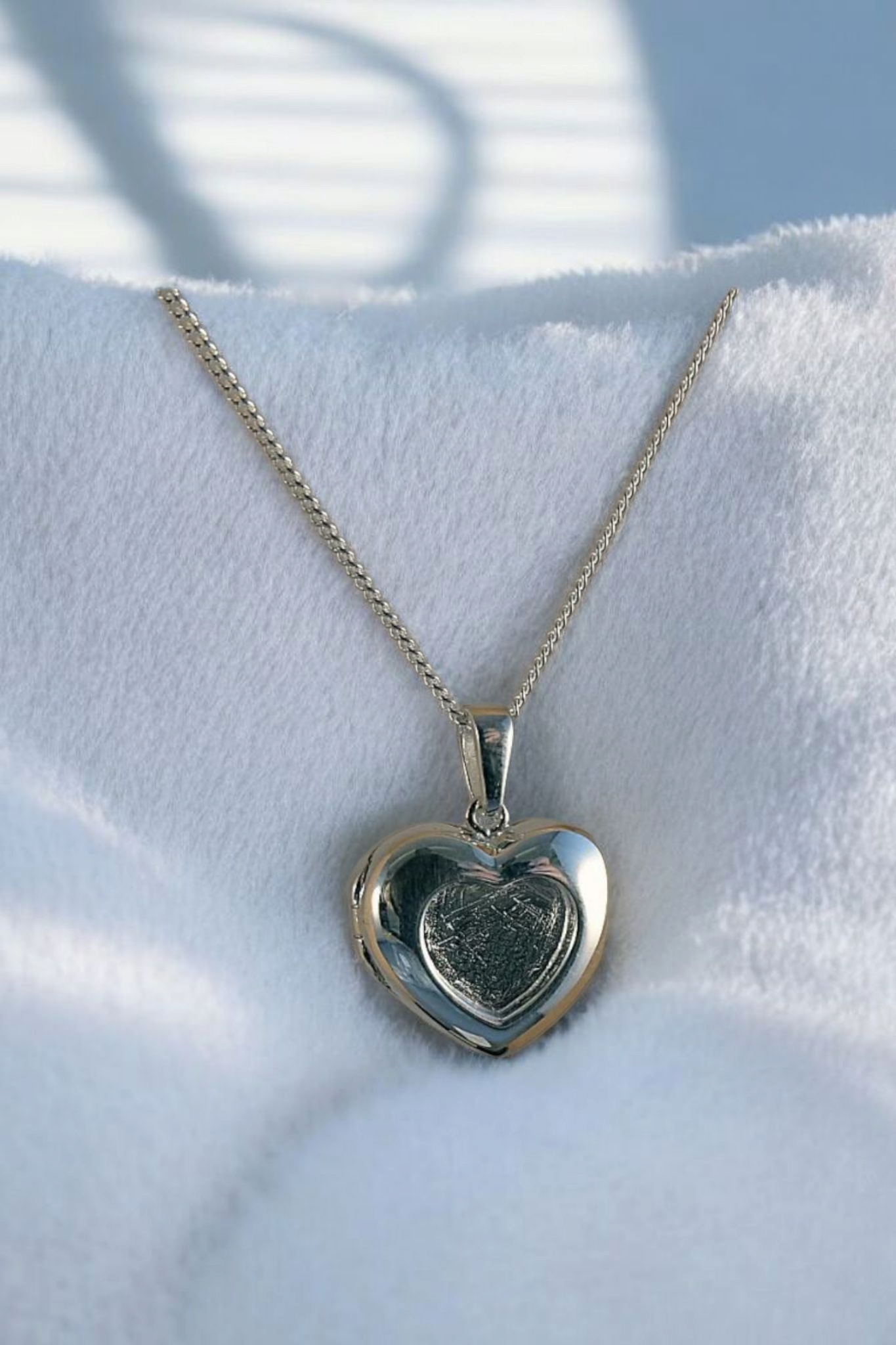 Cushion heart locket necklace