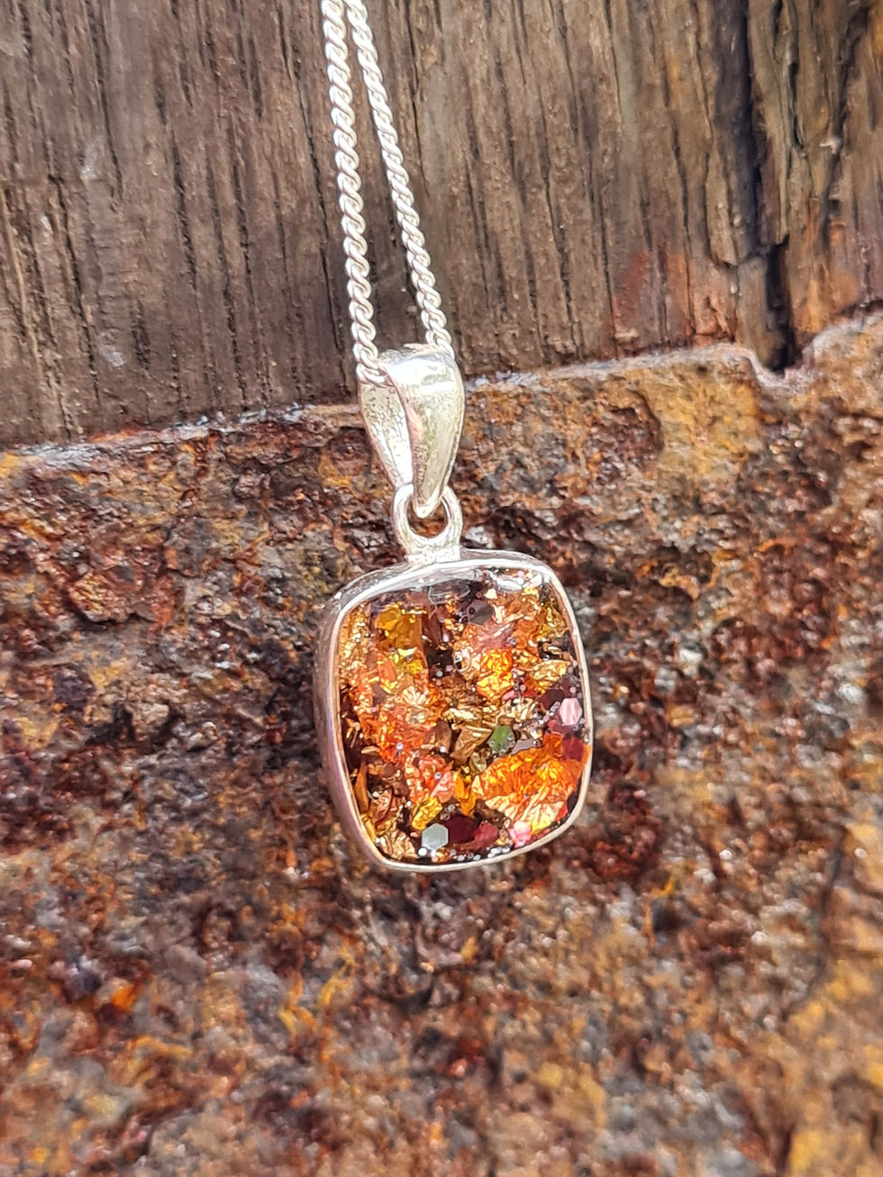 Thumbnail: Autumn leaf necklace