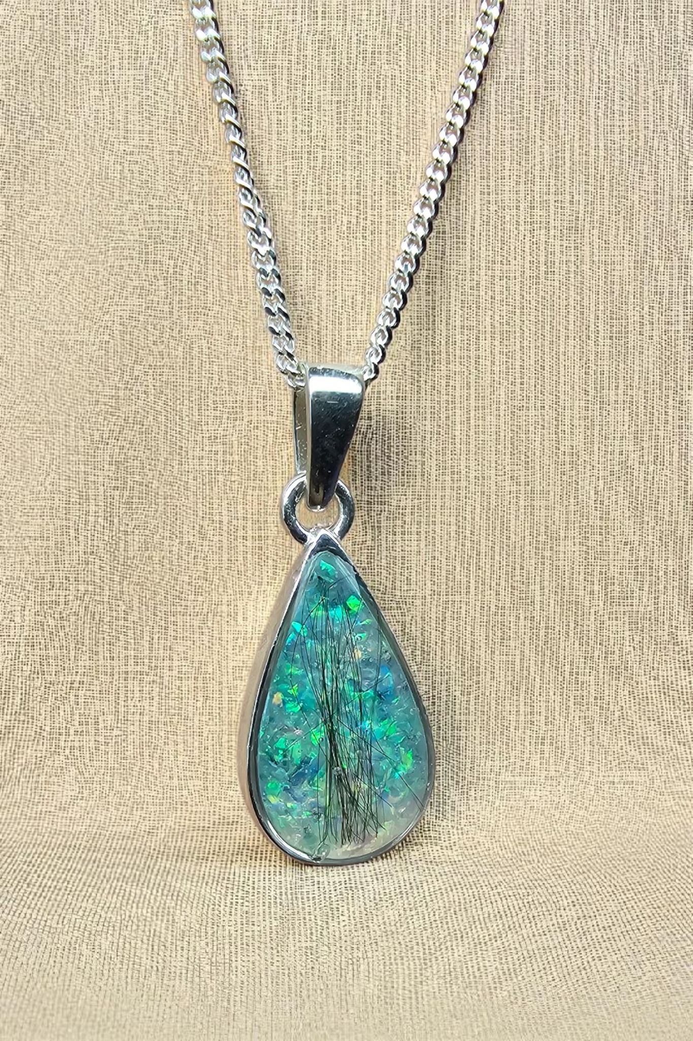 Little tear teardrop necklace