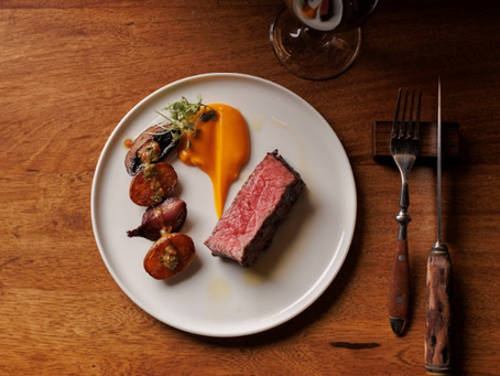 ASADO ARGENTINO: UN VIAJE POR LA PARRILLA Y LAS COSTUMBRES PORTEÑAS