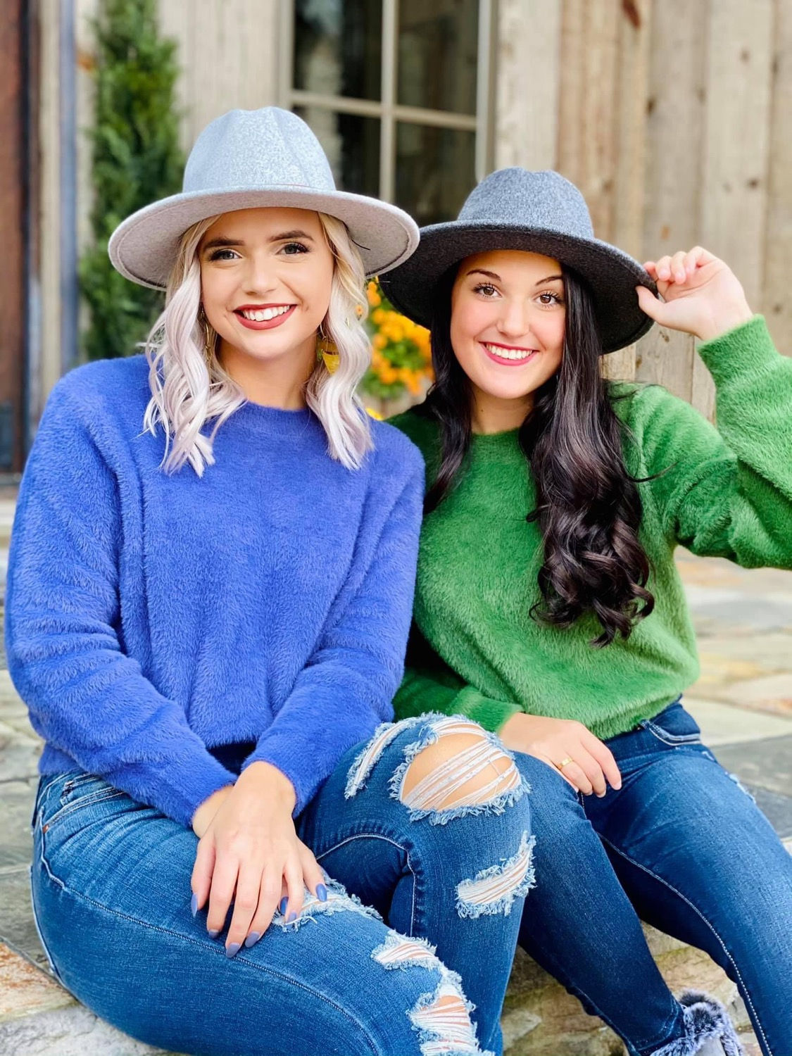 Cuddle Me Up Sweater in Green 