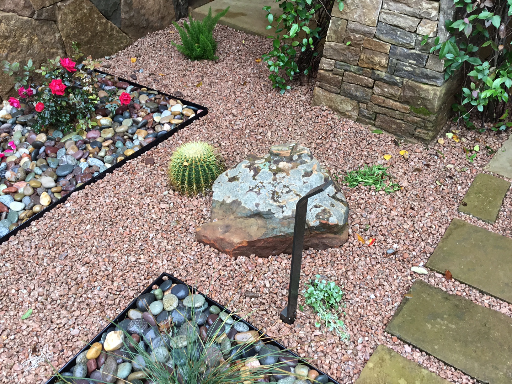 Modern, Drought Tolerant, Landscape Glass Garden by JXC Landscaping (26)