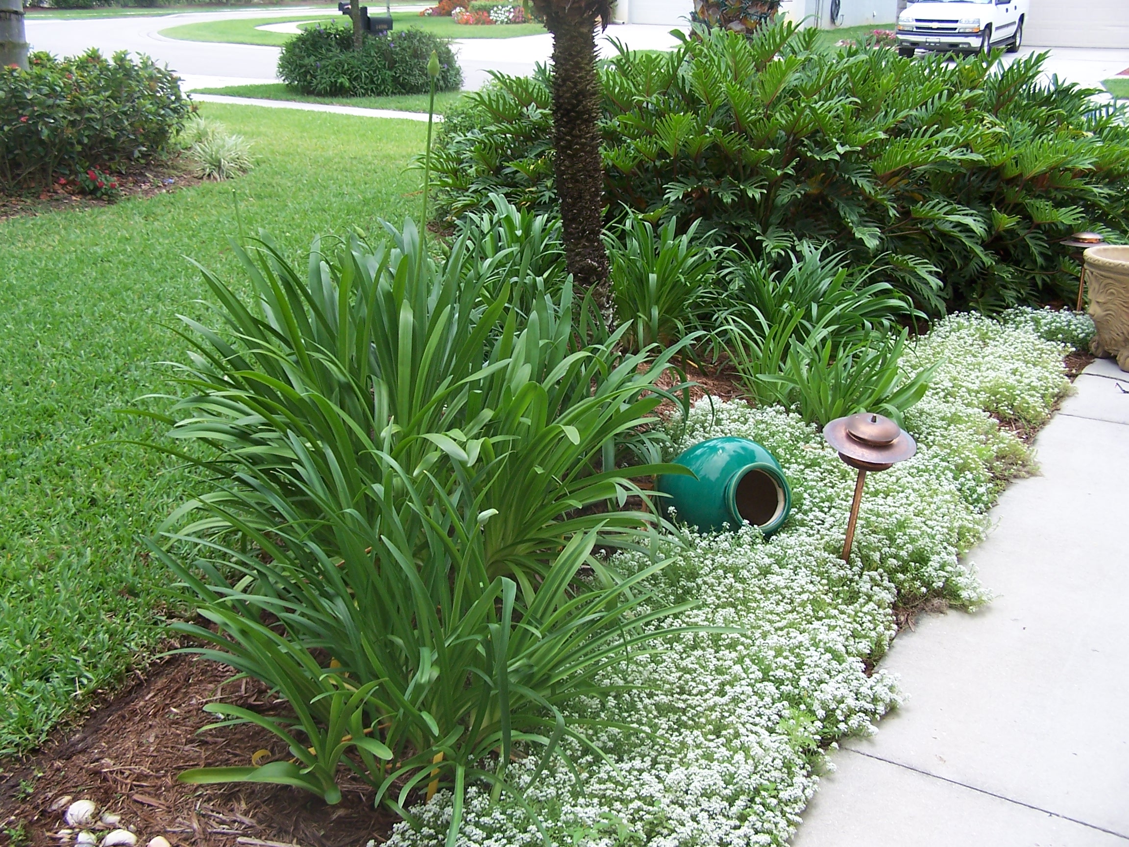 JXC Landscaping Pots / Fountains