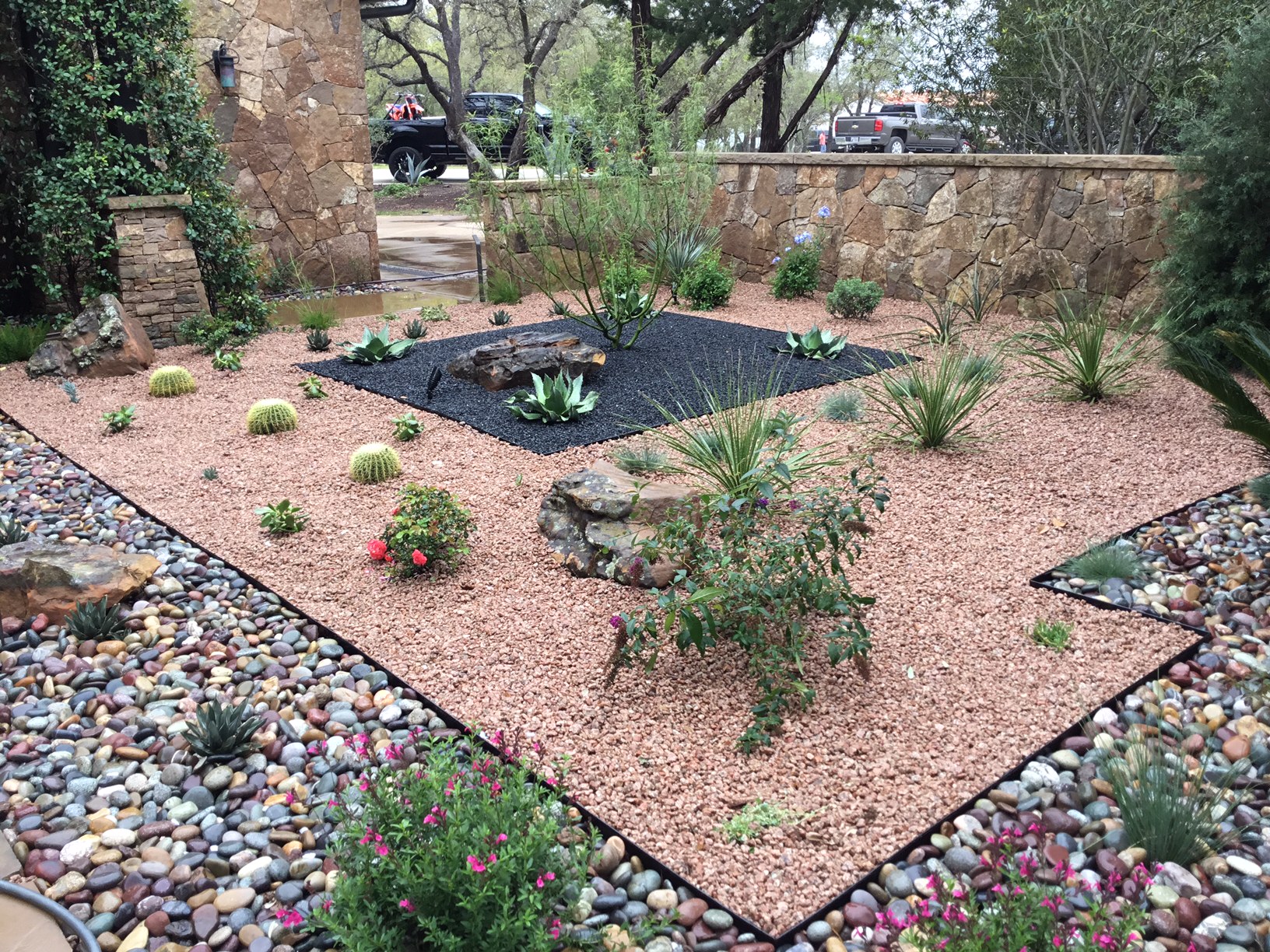 Modern, Drought Tolerant, Landscape Glass Garden by JXC Landscaping (11)