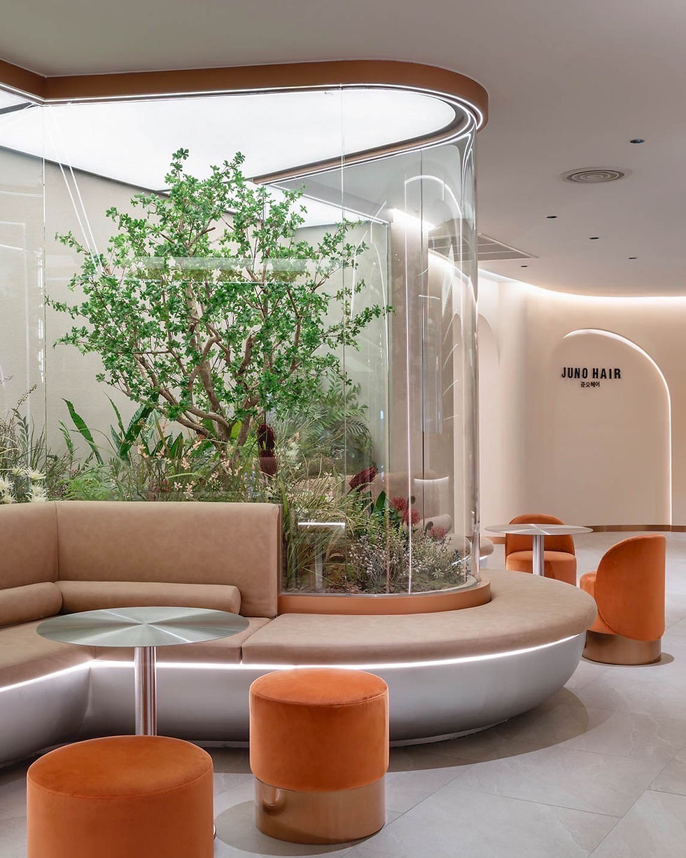 Juno Hair at Graph hotel