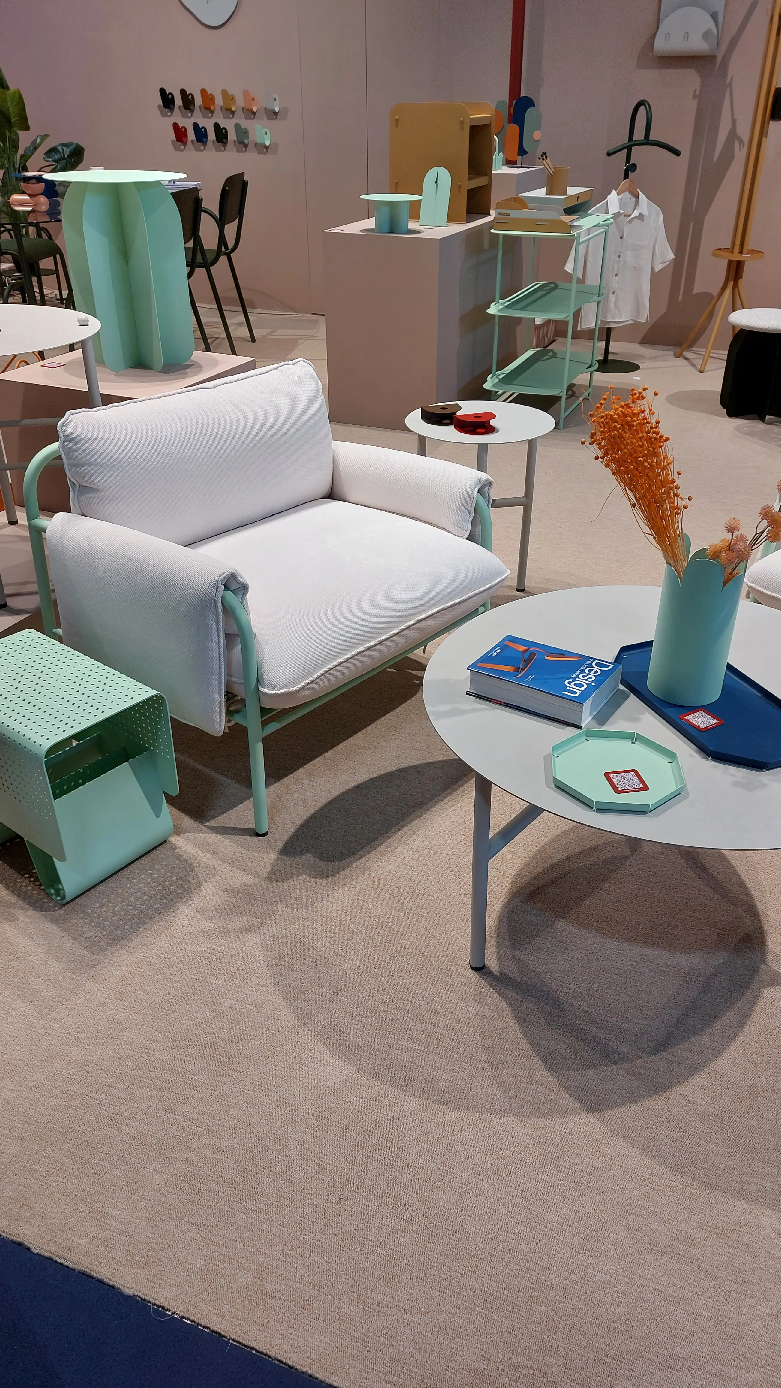 le mobilier se coiffe de vert