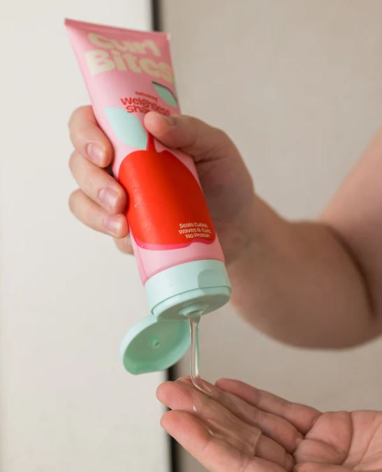 Thumbnail: Curl Bites Refreshing Weightless Shampoo 250ml