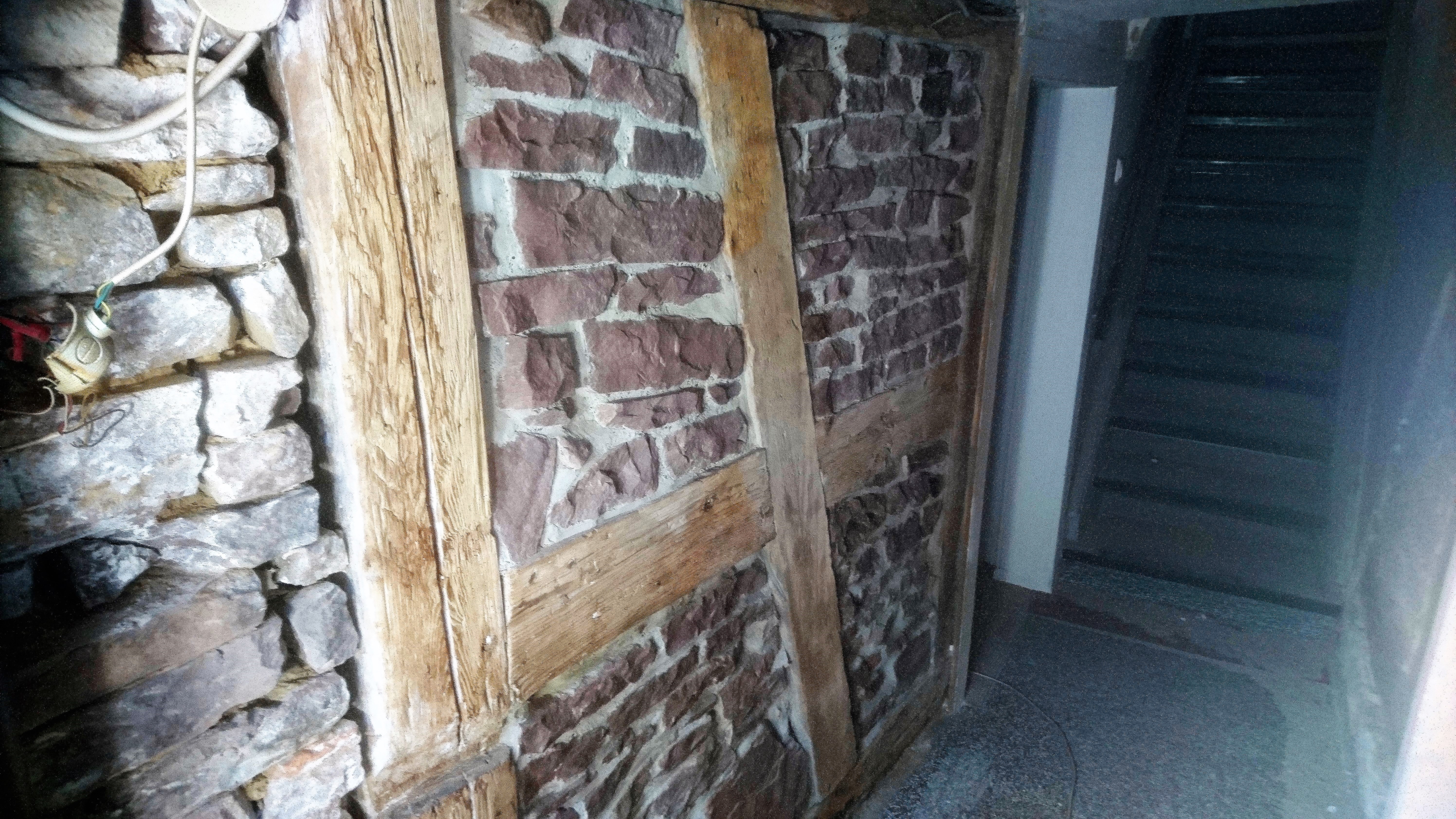 Gereinigte Steinwand