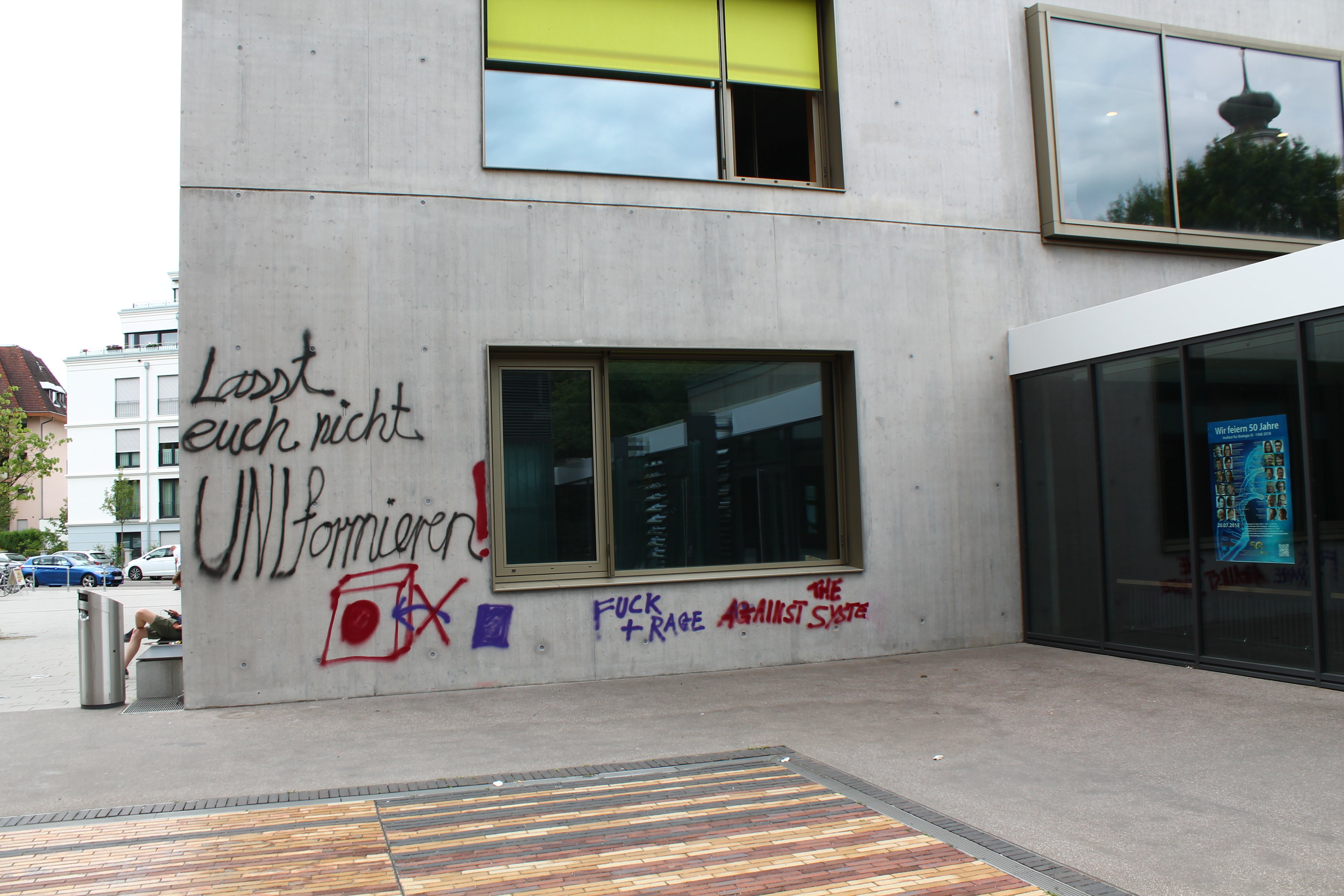 Graffiti auf Betonwand