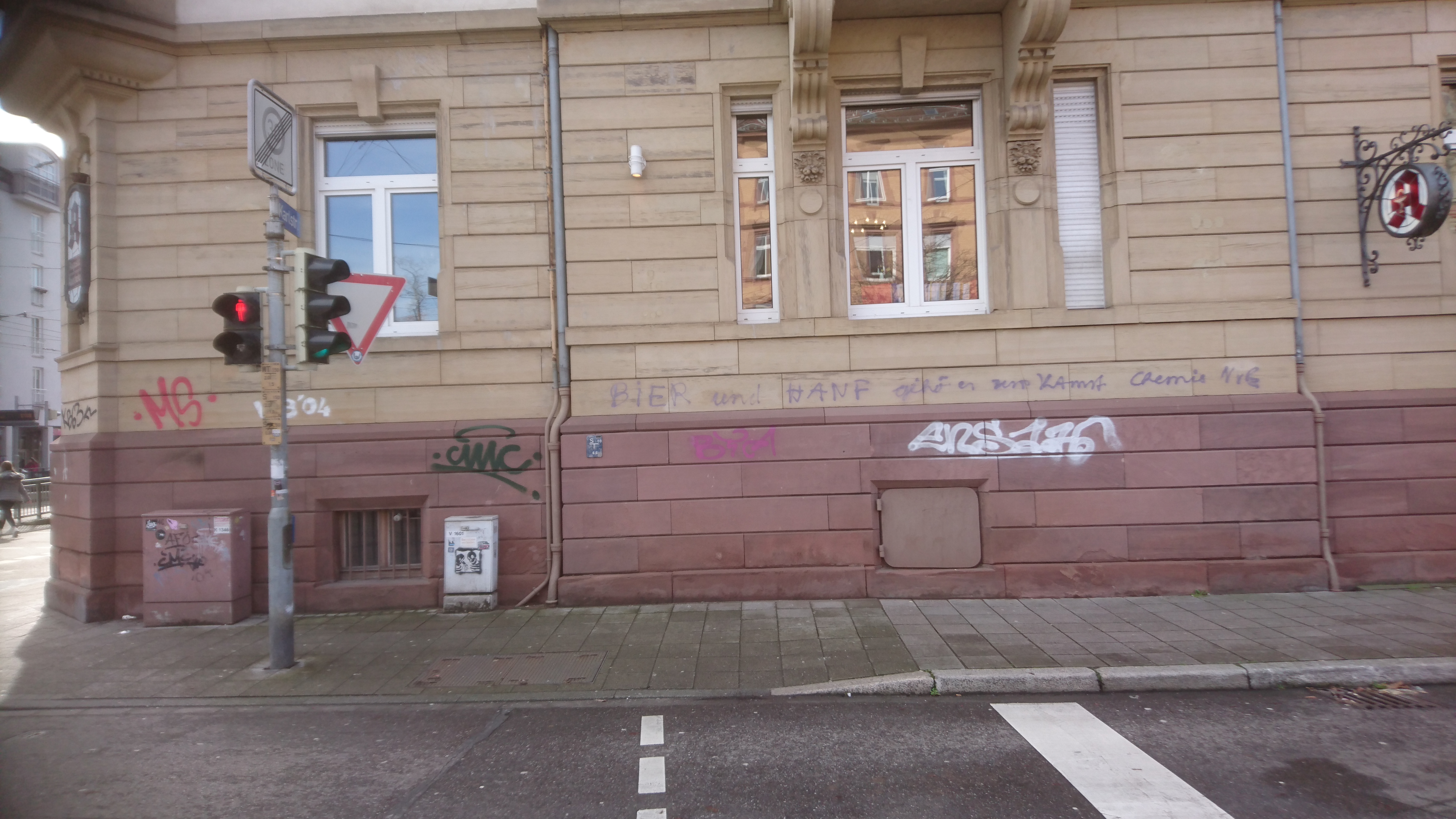 Graffiti auf Sandsteinwänden