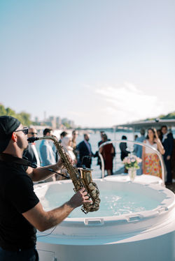 Le Saxophoniste Tonio Sax à Paris