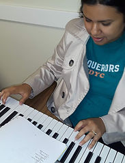 Piano stndt Bx.jpg