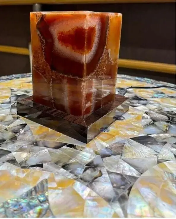 Thumbnail: Natural Red Agate Stone Lamp