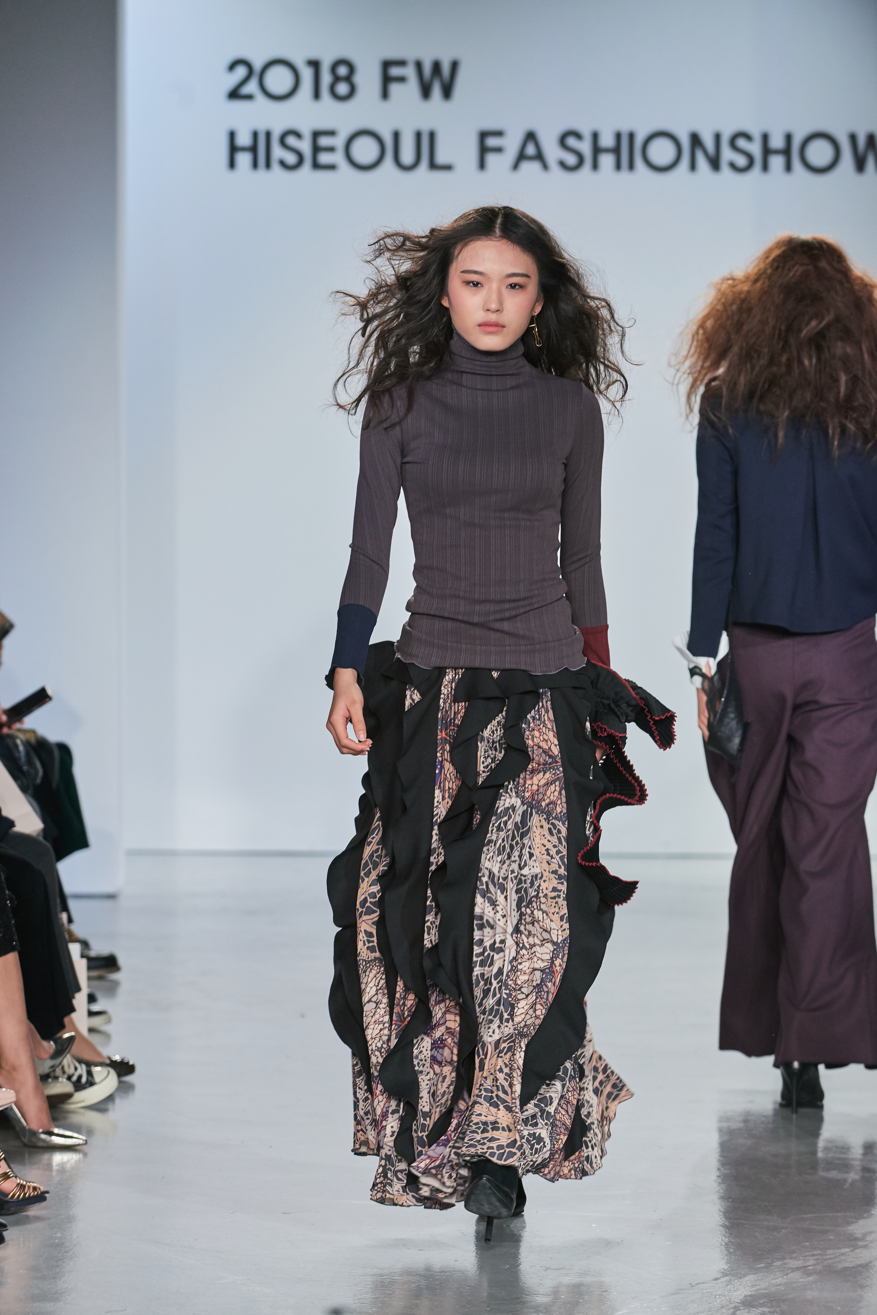 LOOK 9