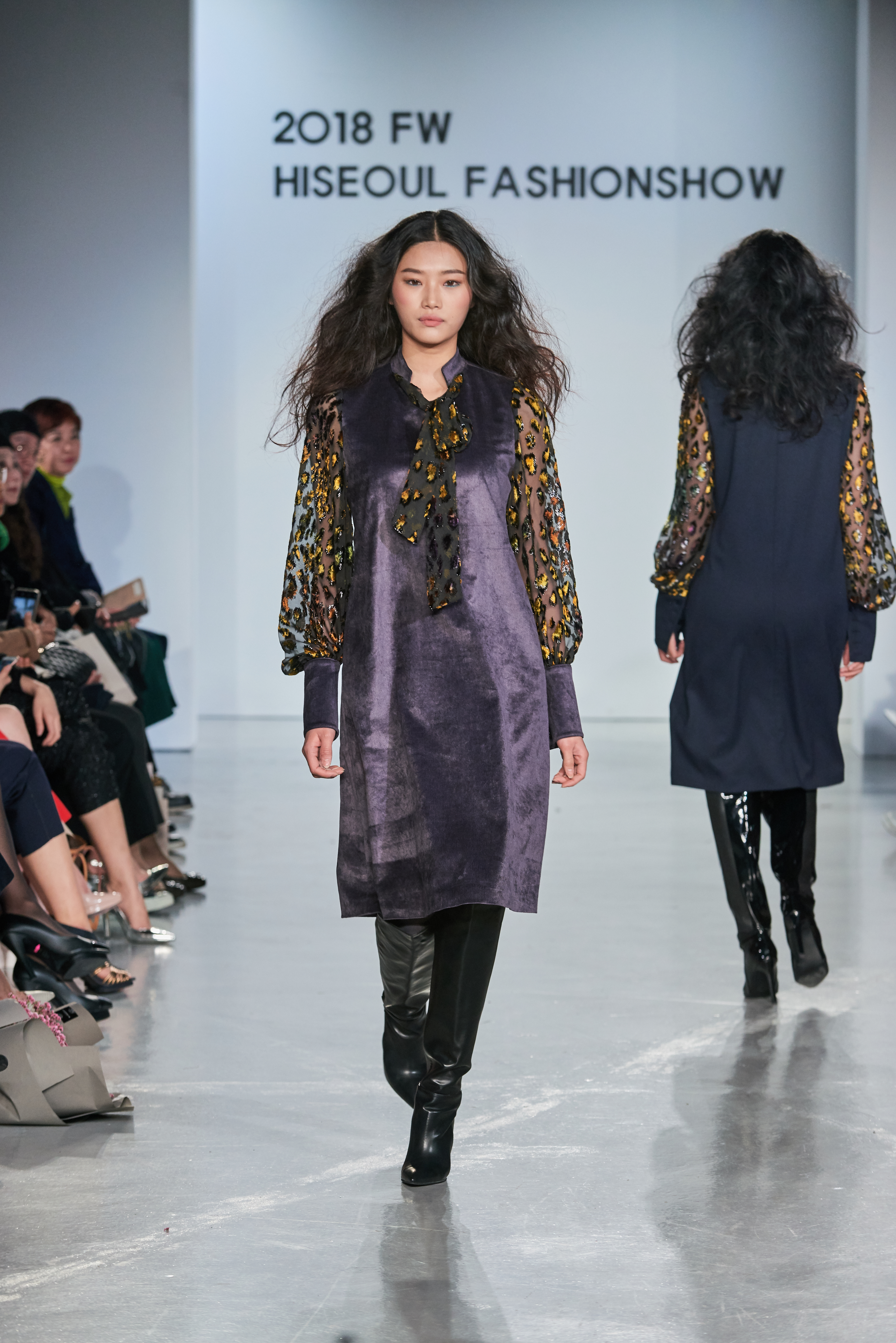 LOOK 18