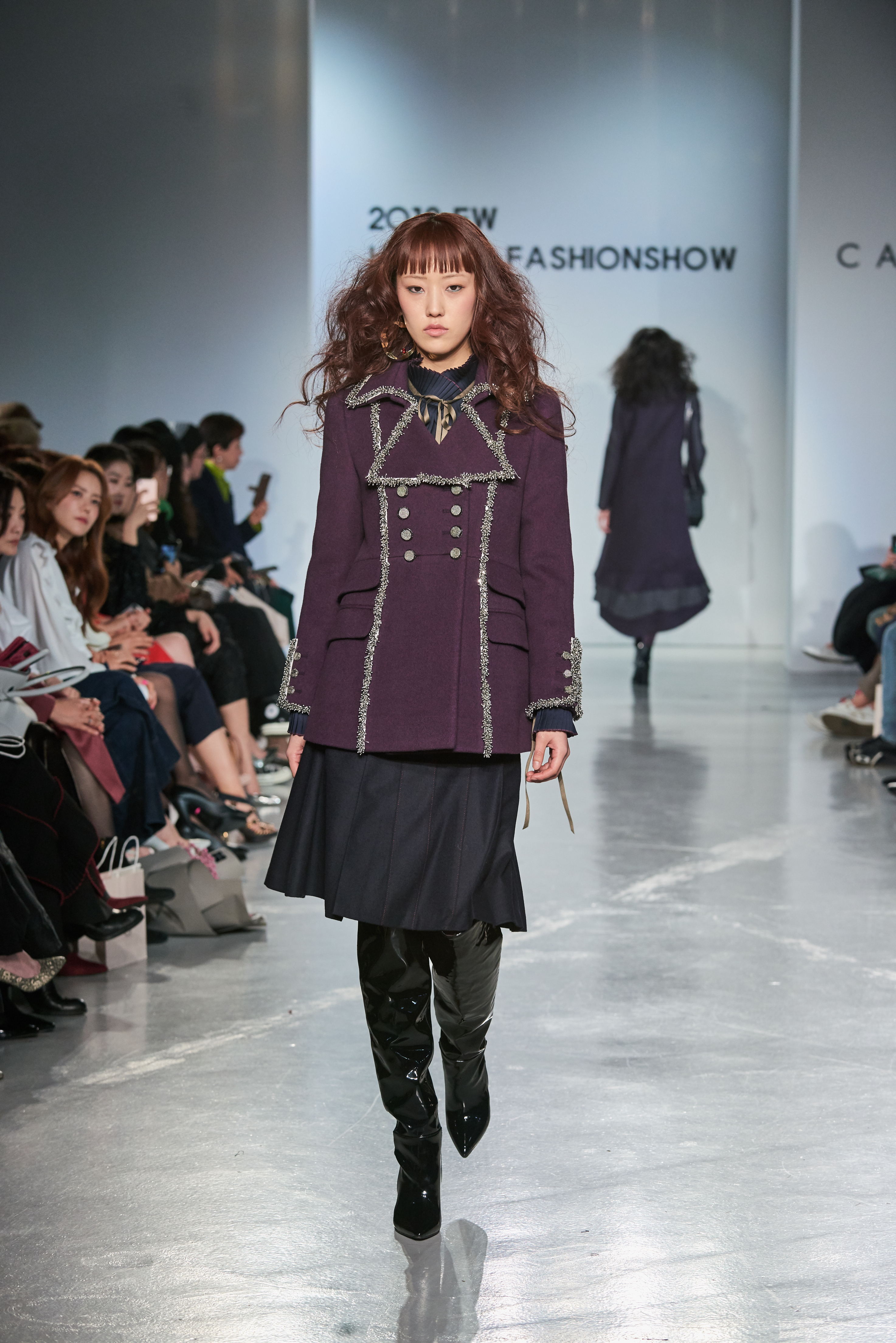 LOOK 42