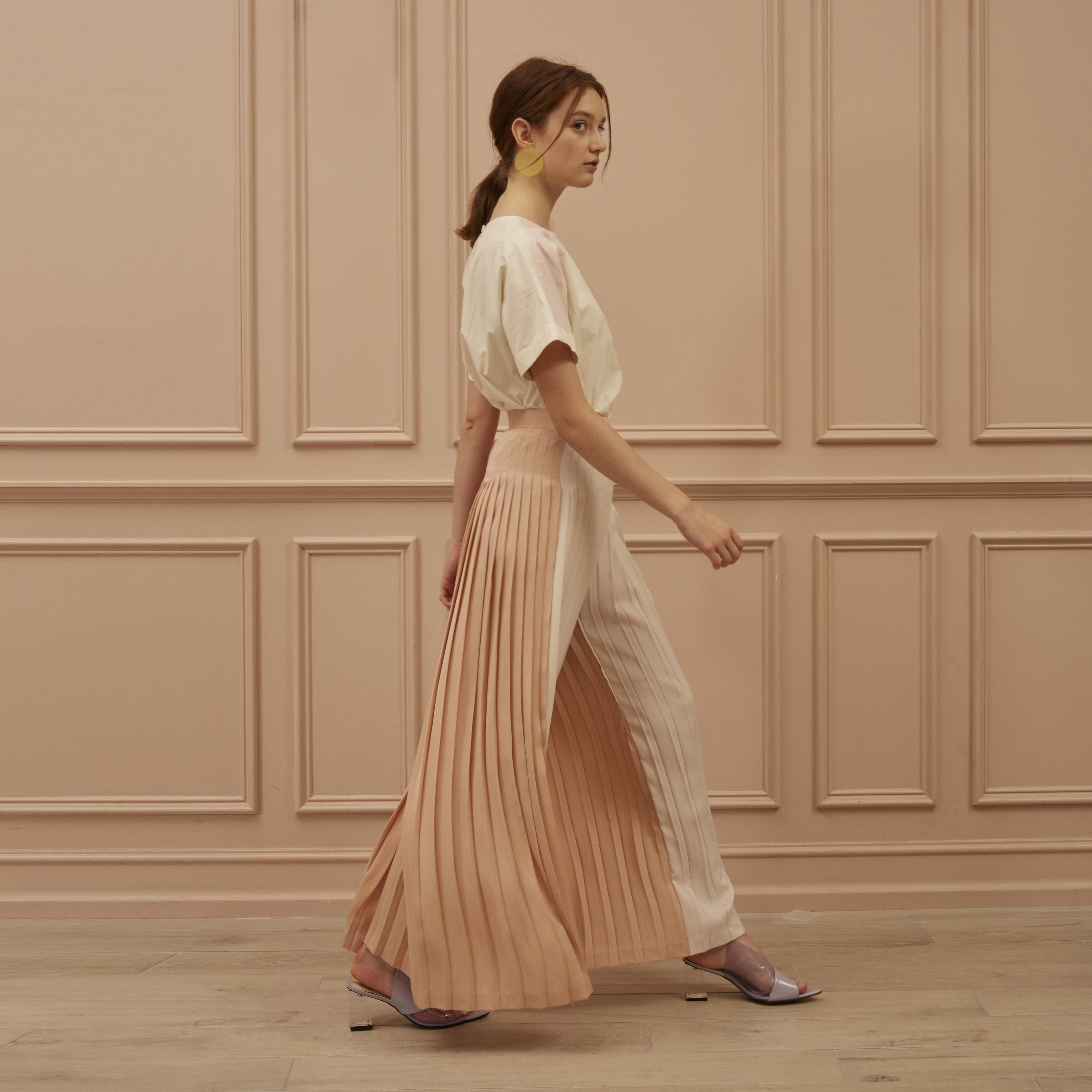 LOOK 3