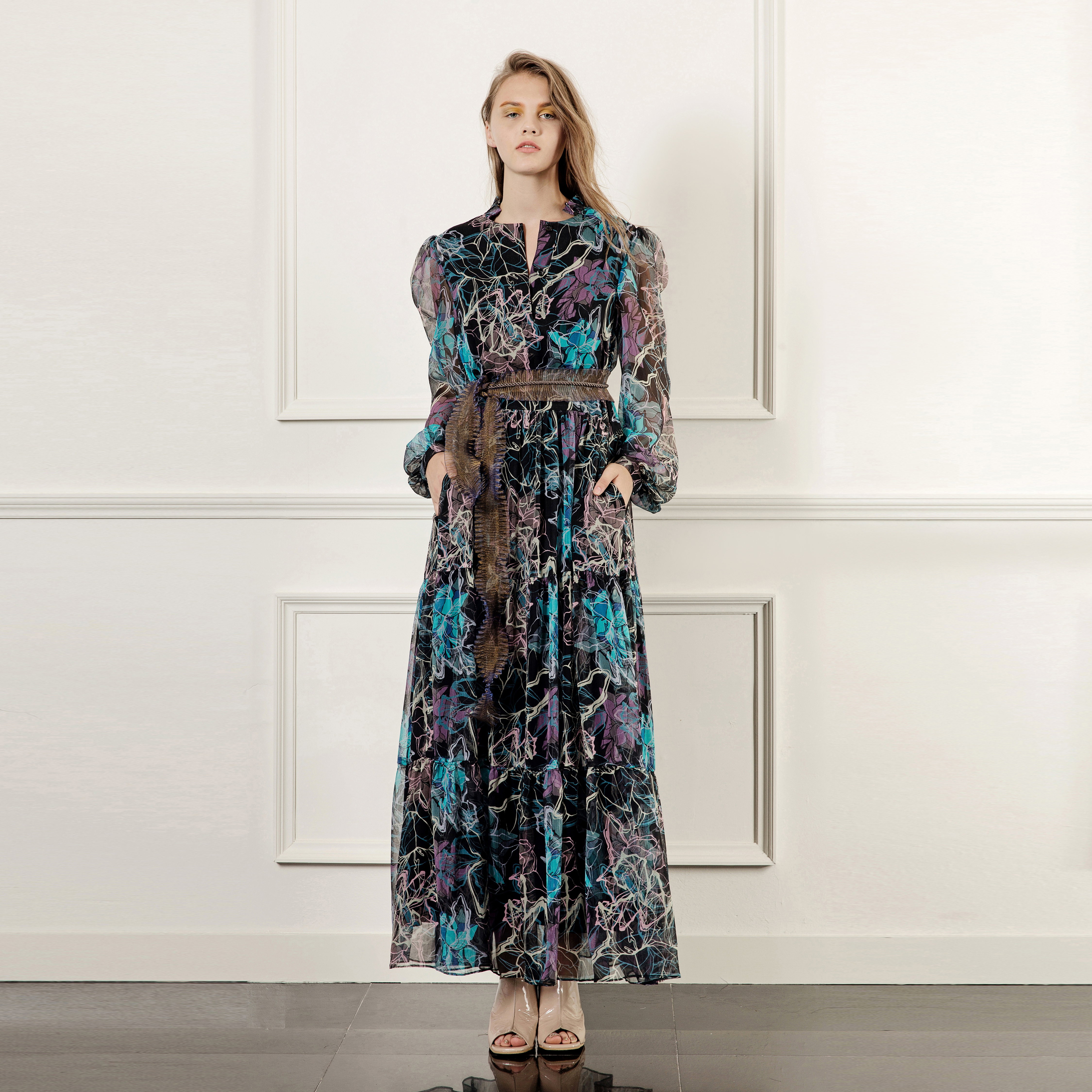 LOOK 73