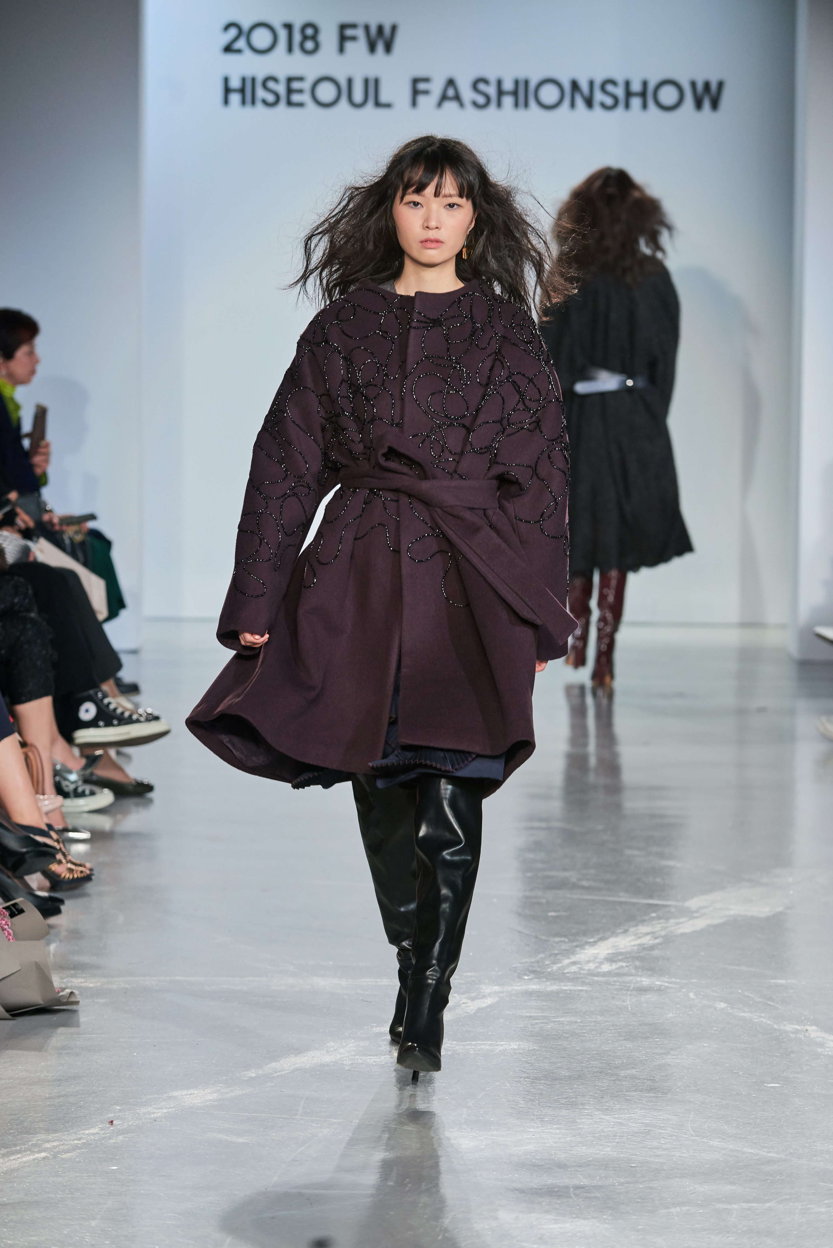 LOOK 34