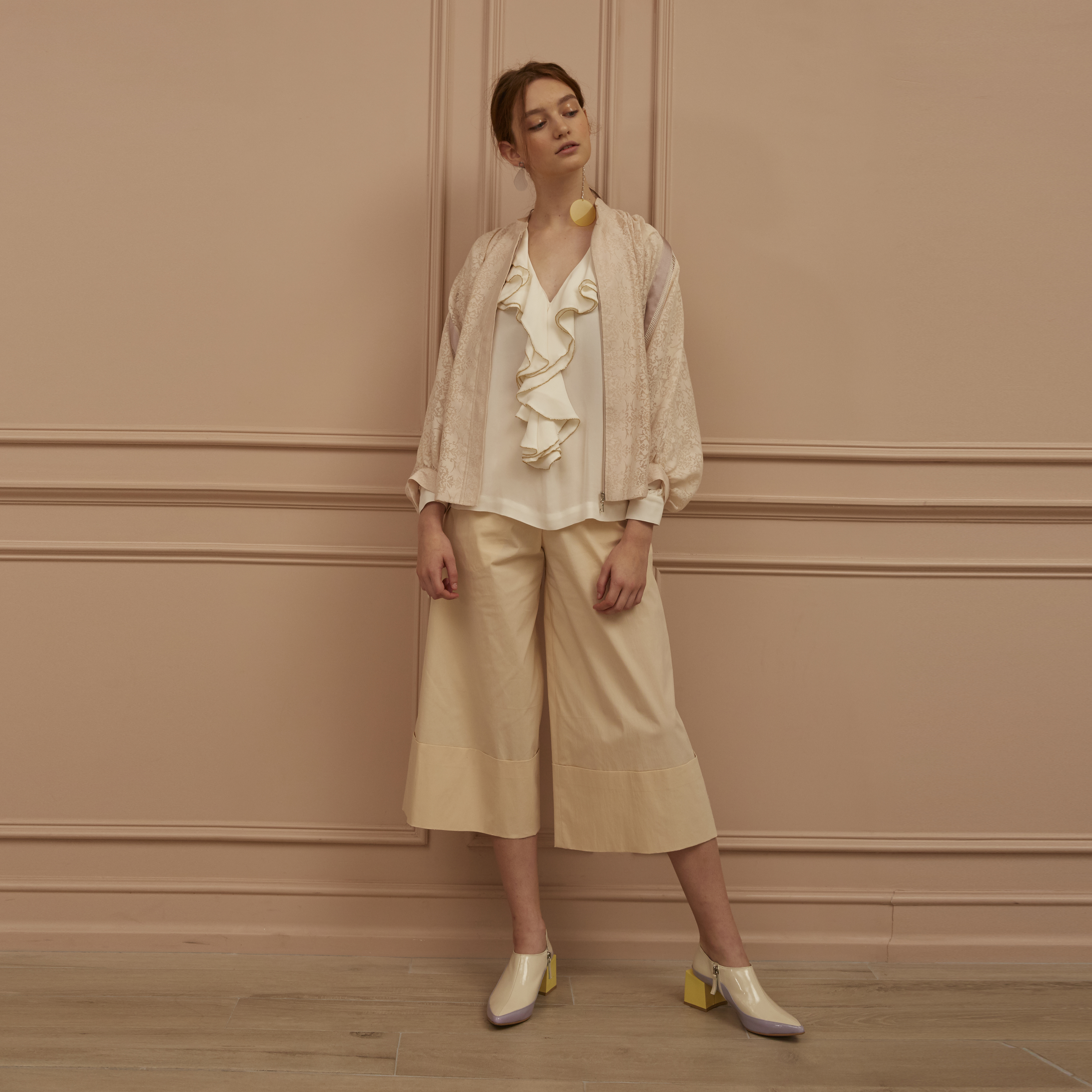 LOOK 52