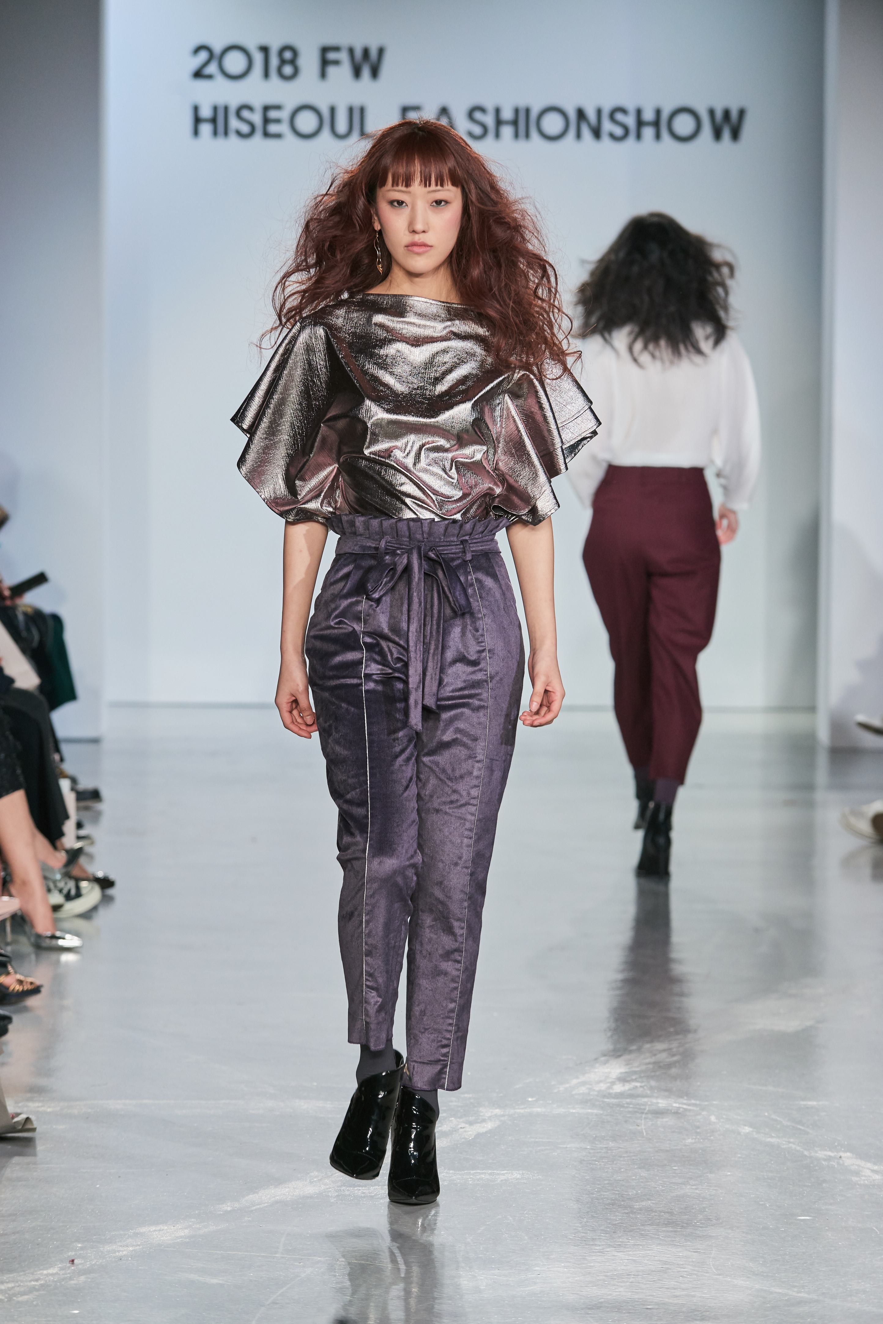 LOOK 11