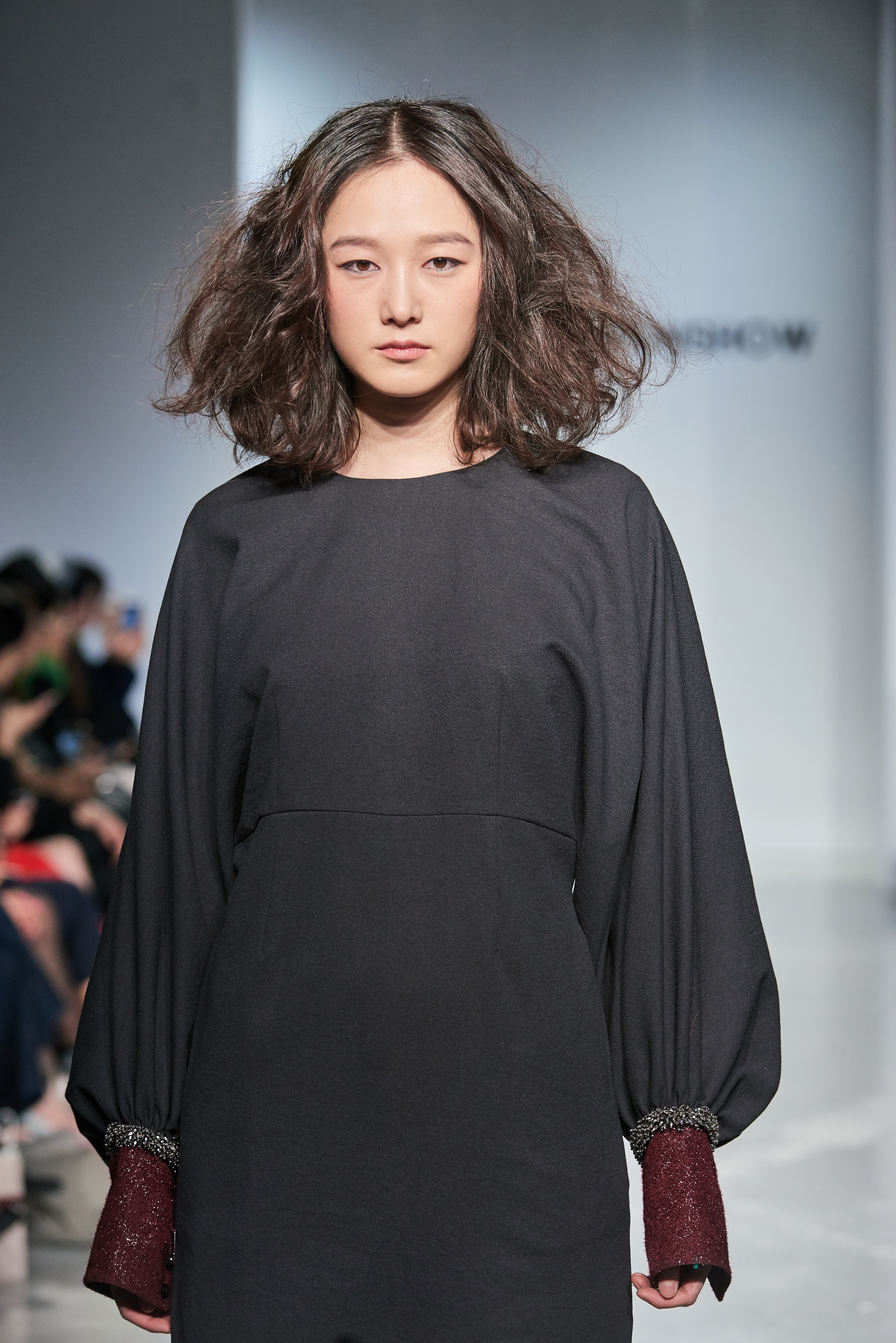 LOOK 13