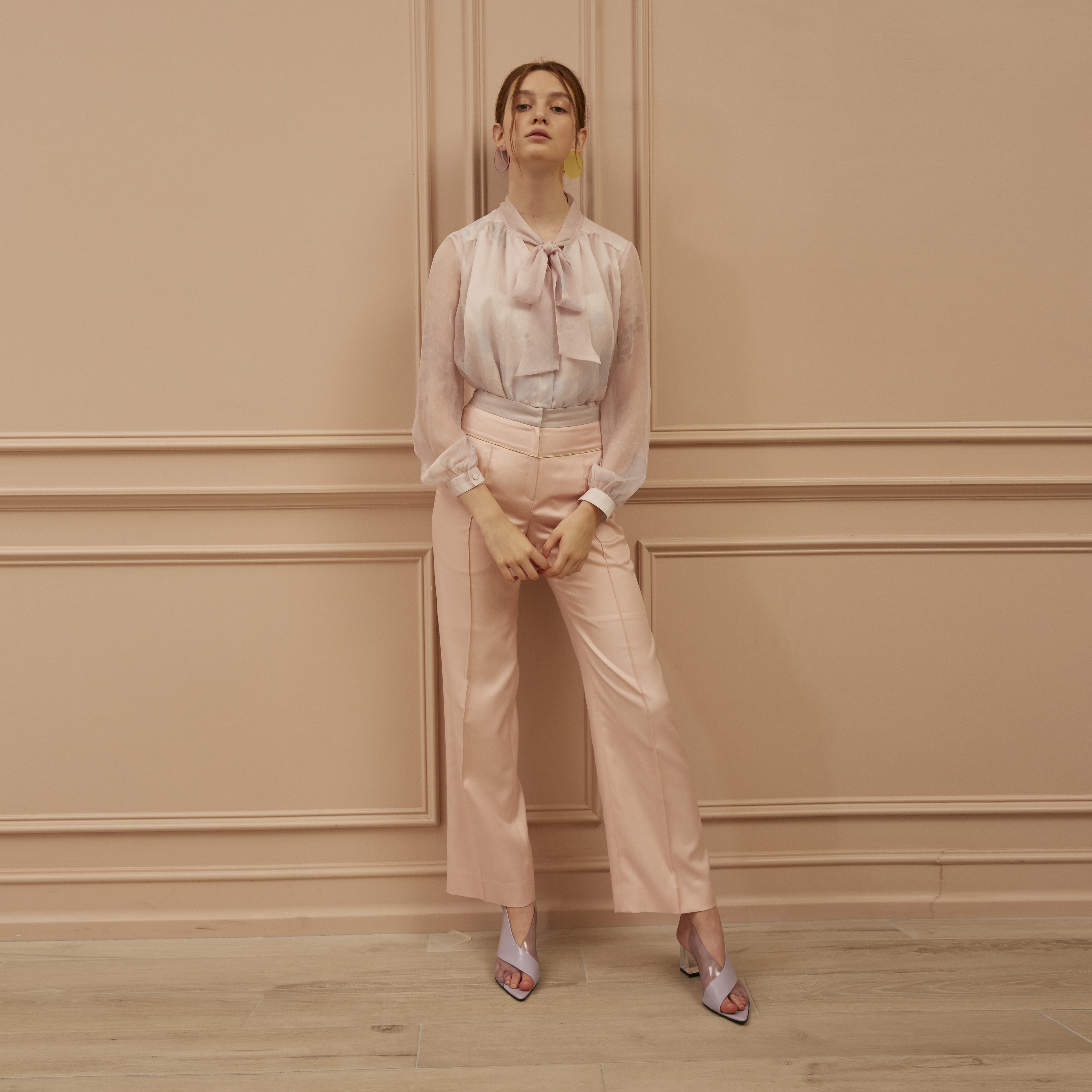 LOOK 69