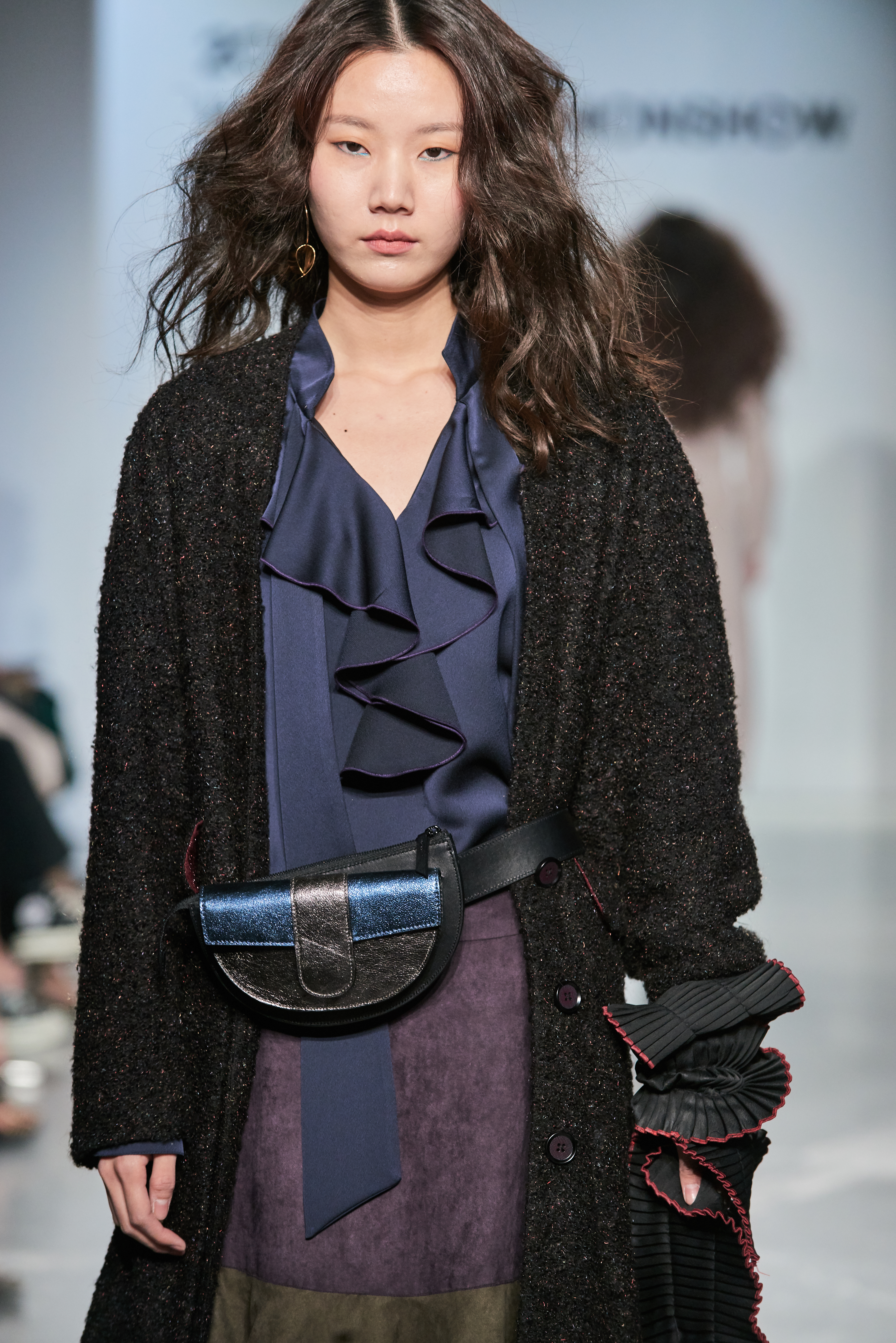 LOOK 33