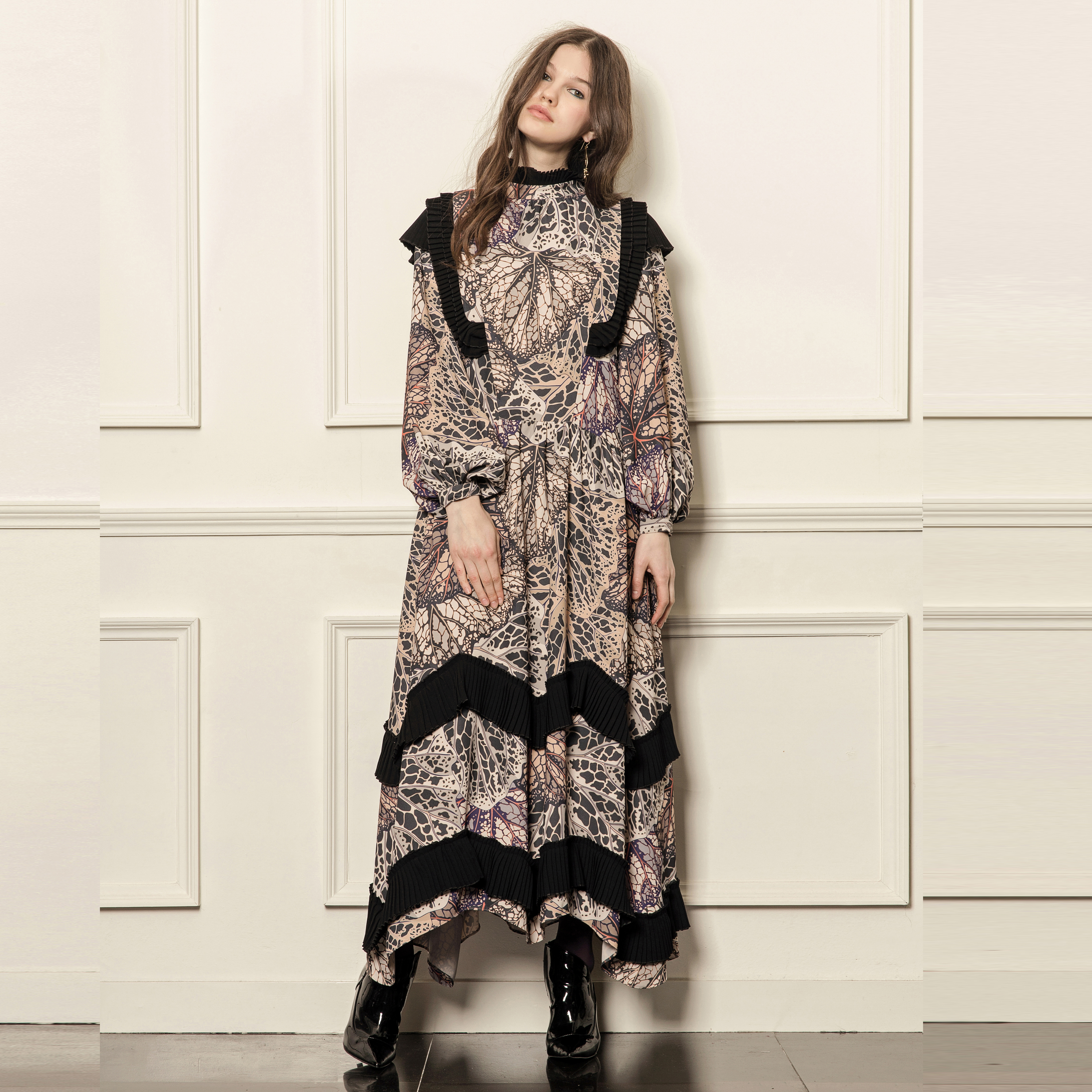 LOOK 48
