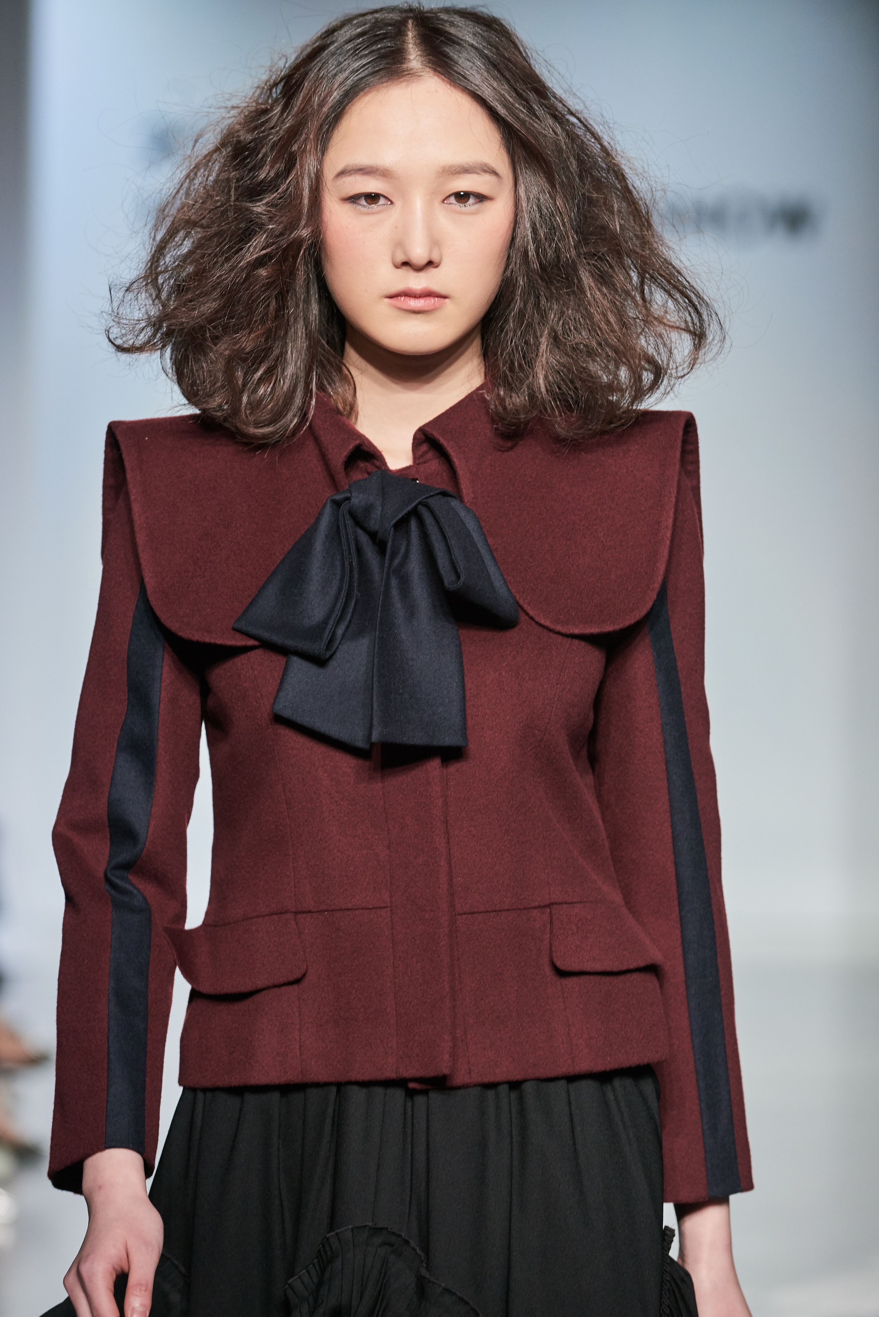 LOOK 24