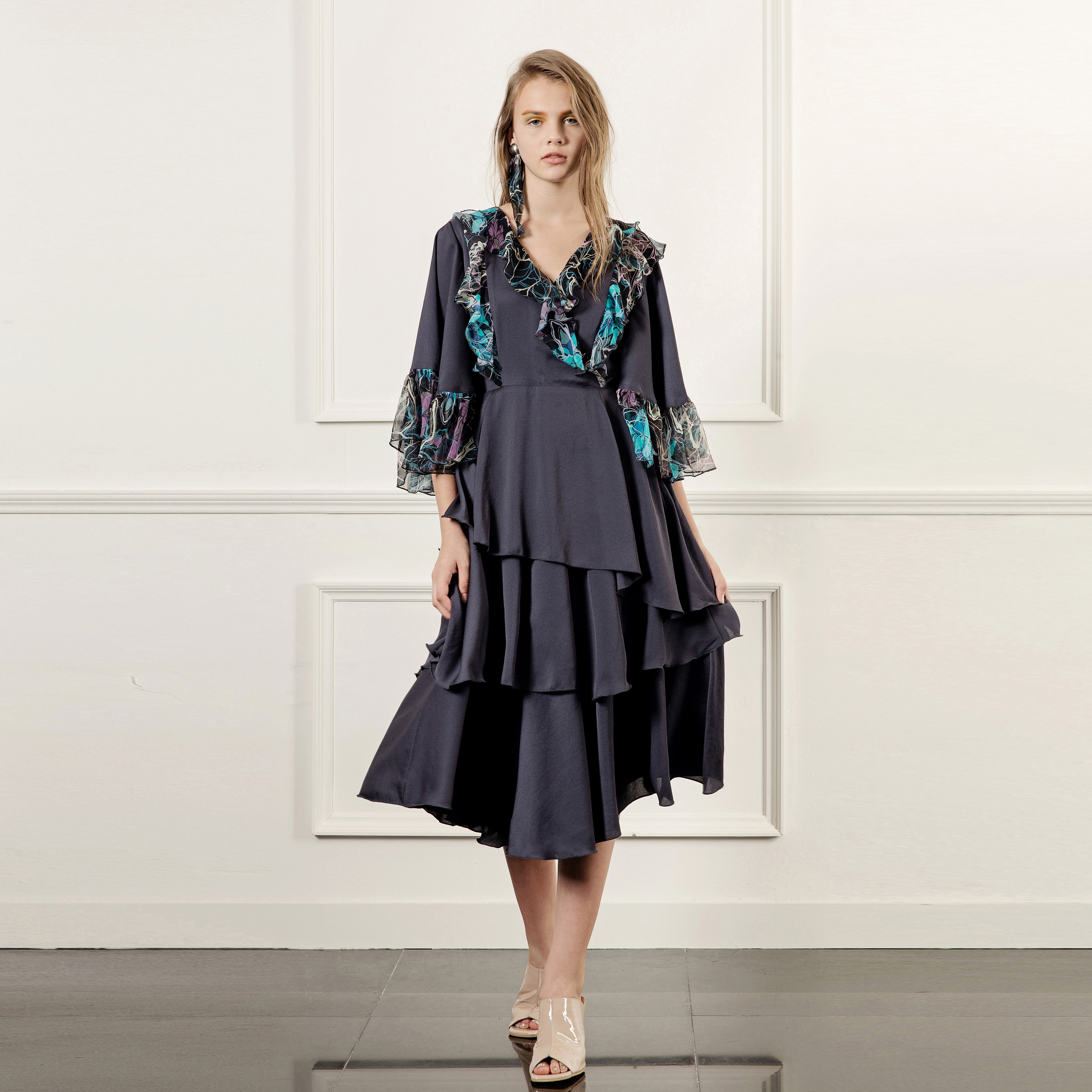 LOOK 75