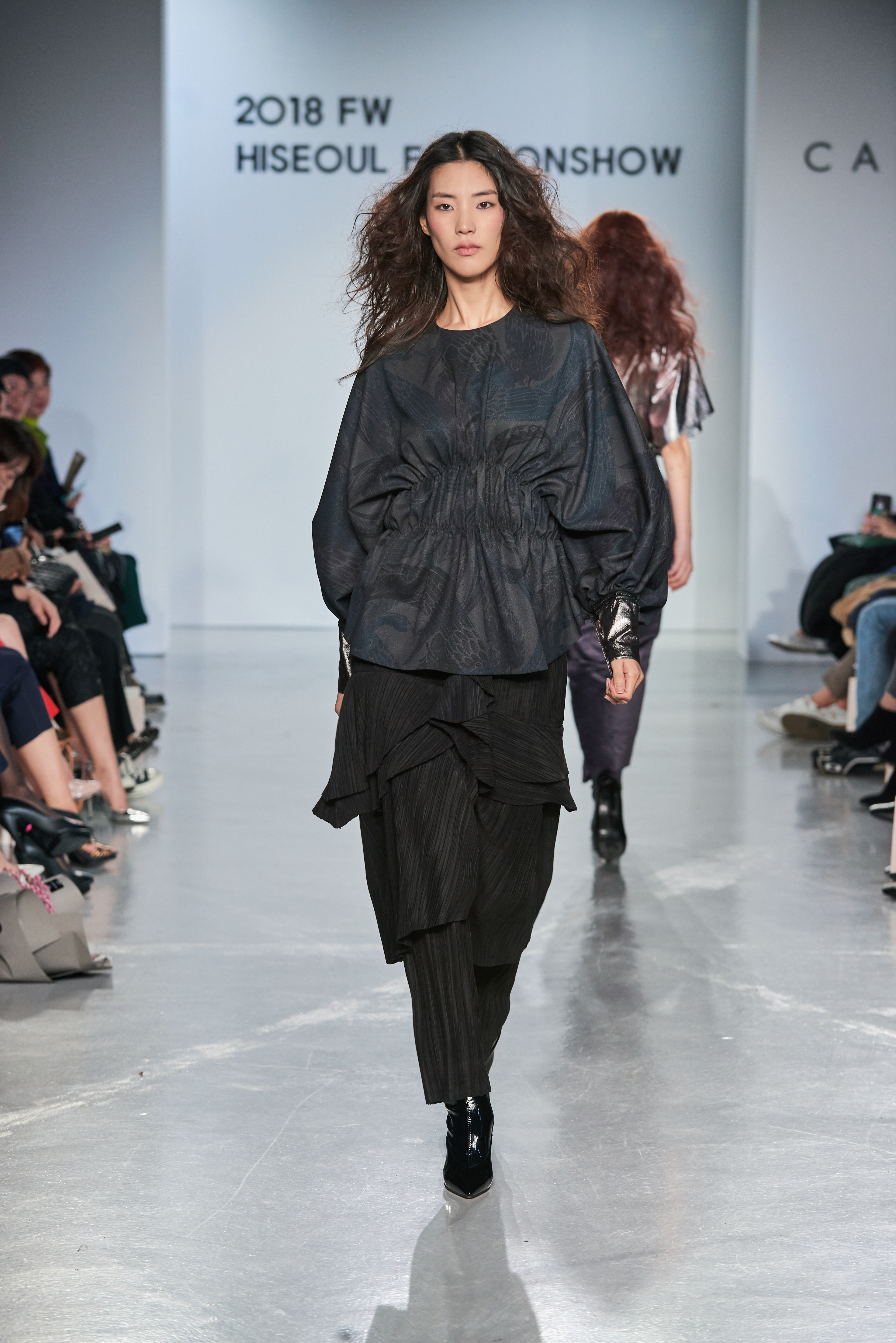 LOOK 12