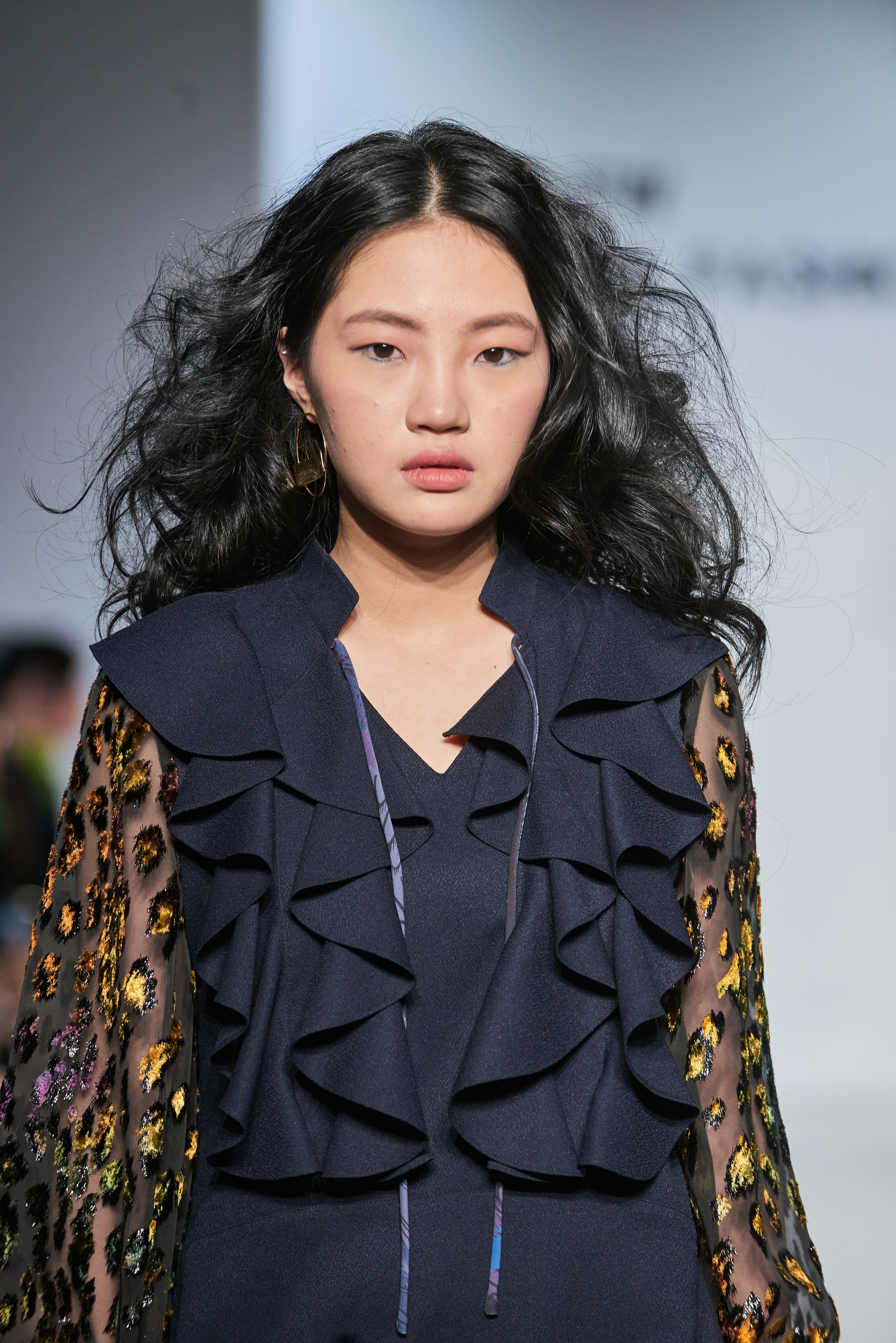 LOOK 17