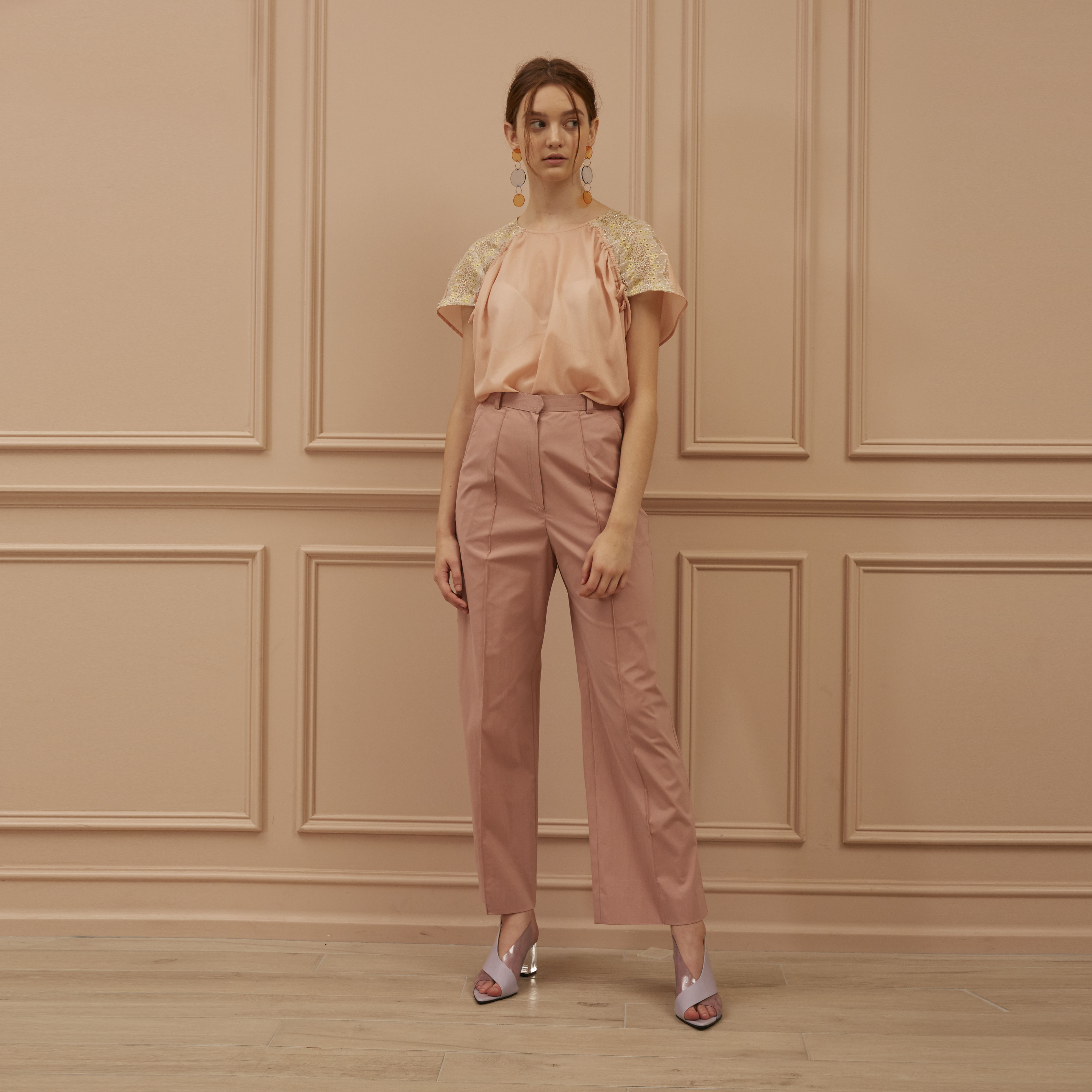 LOOK 56