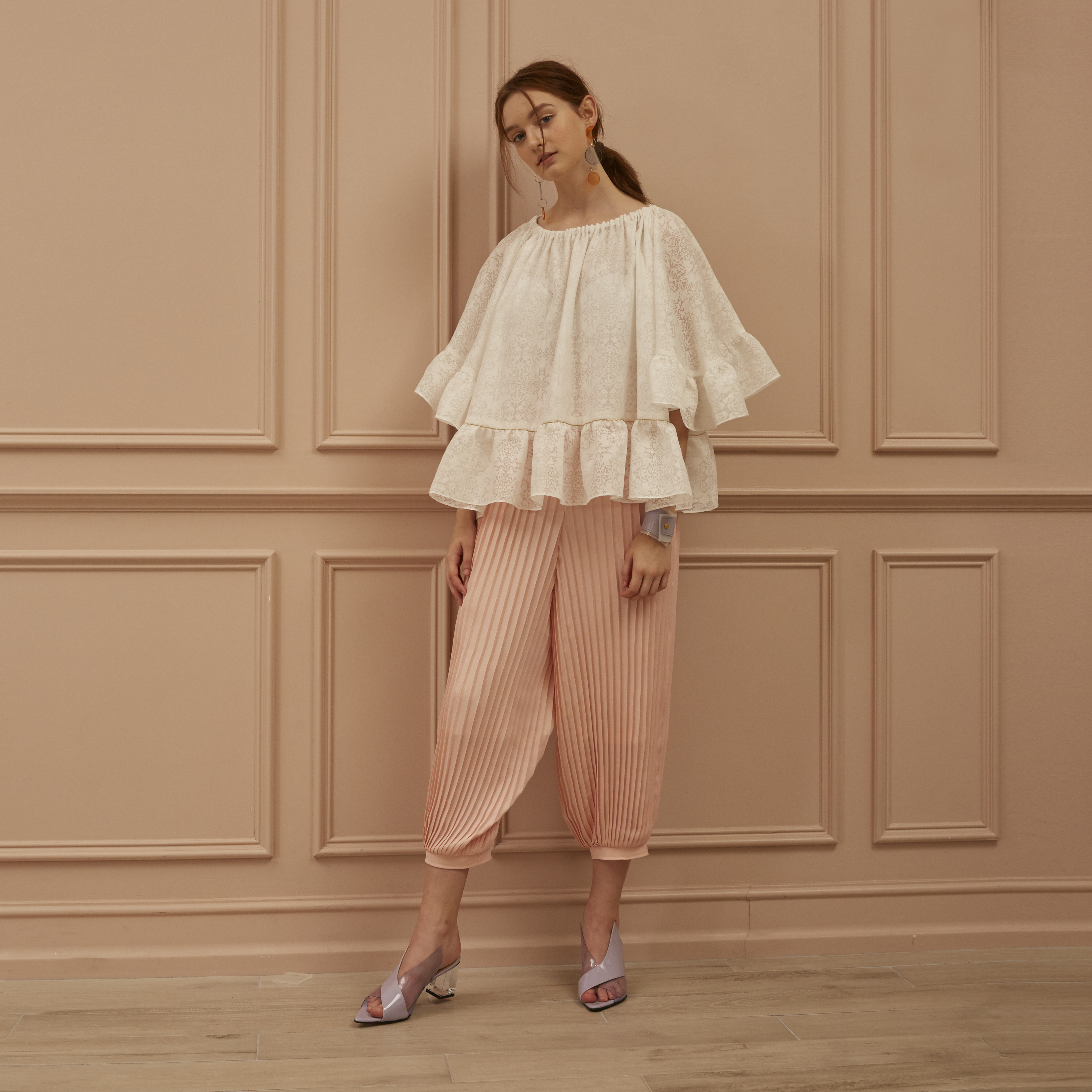 LOOK 29