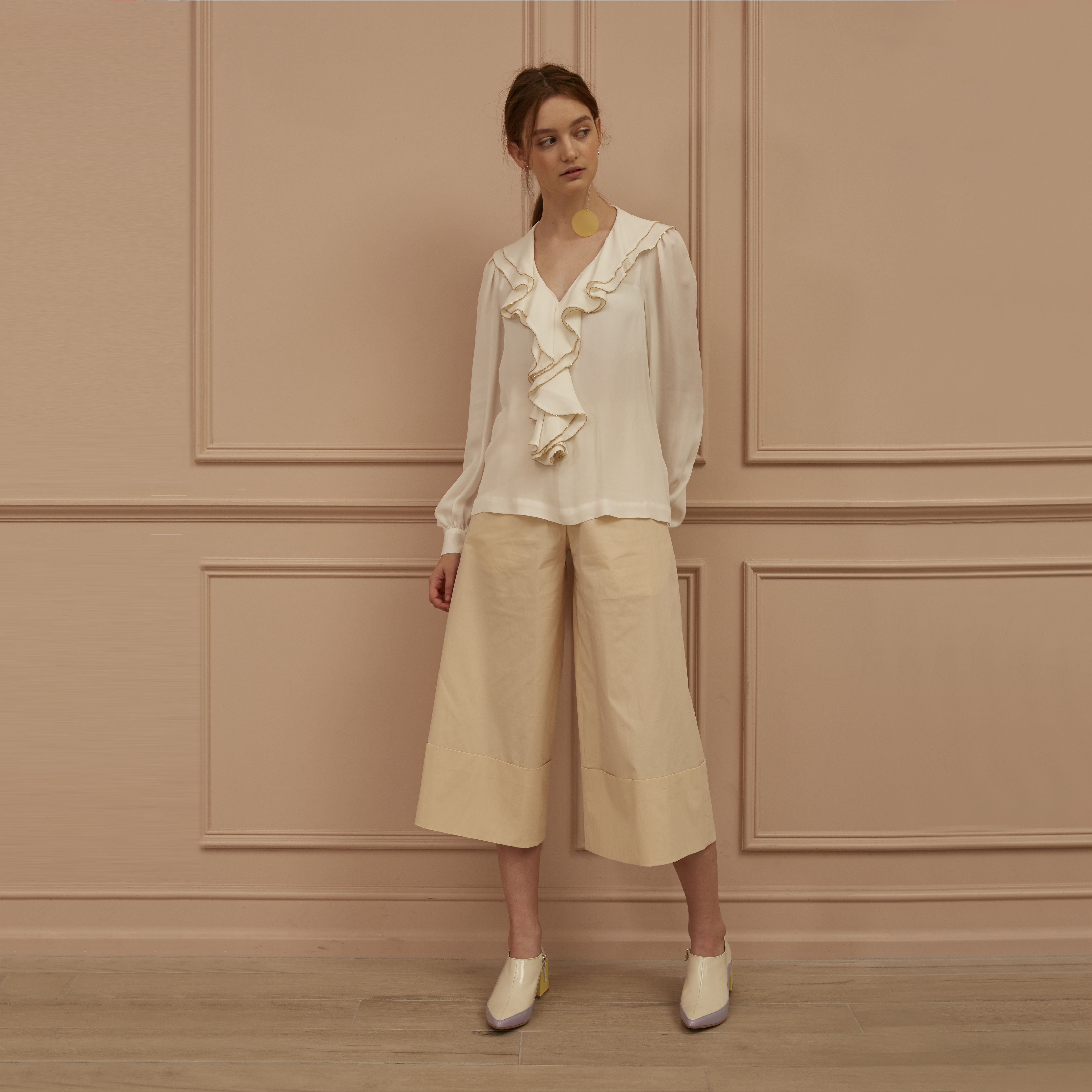 LOOK 27