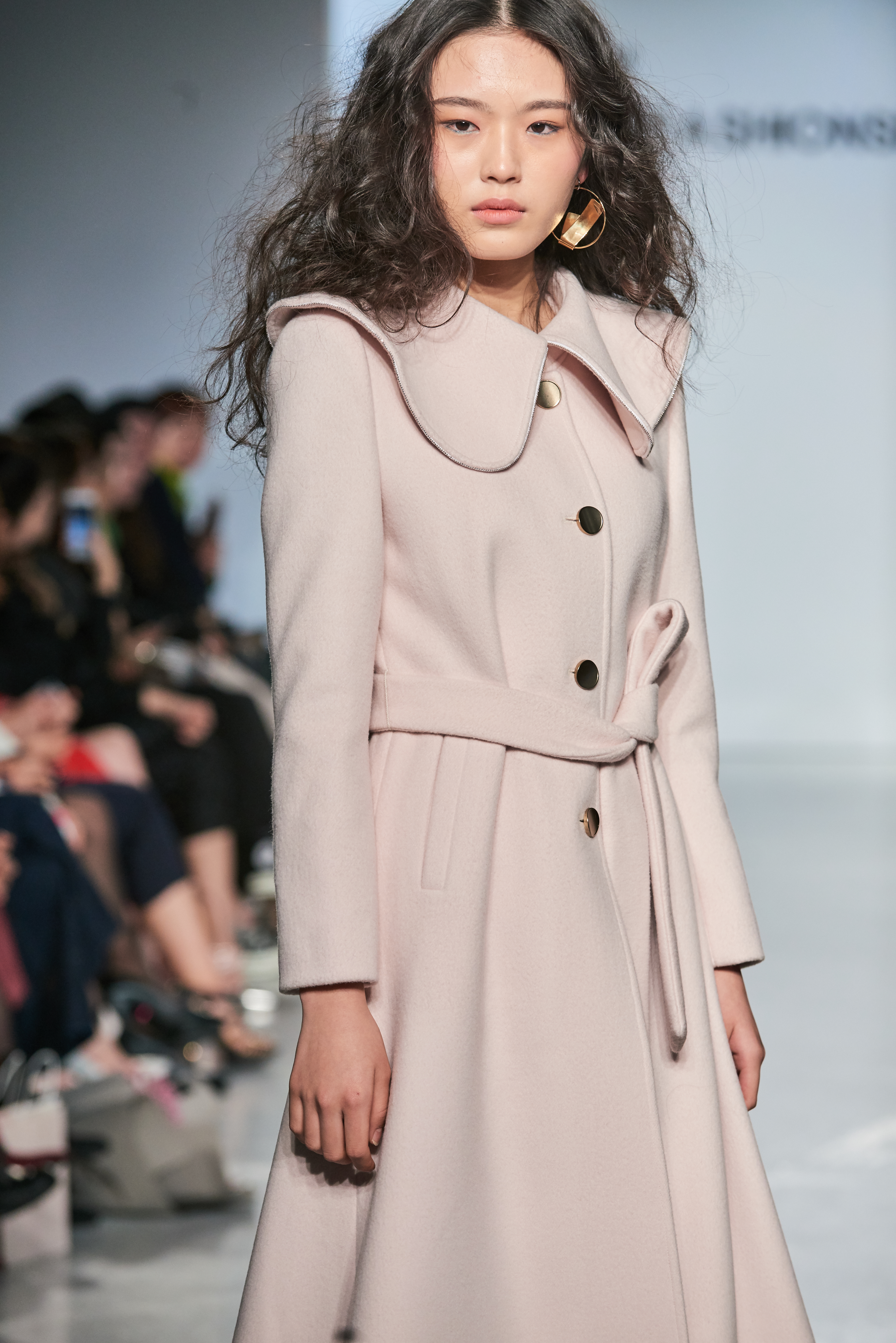 LOOK 40