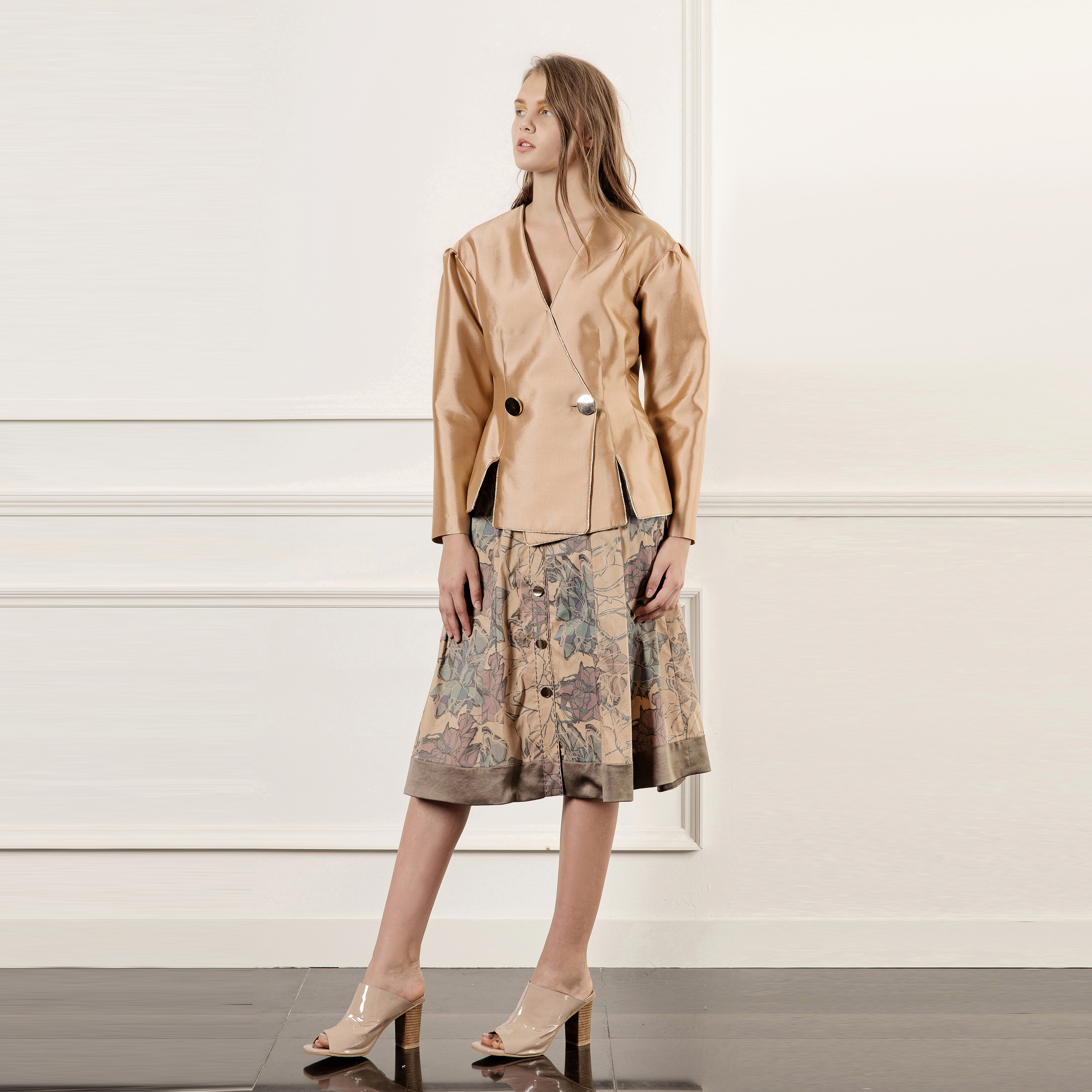 LOOK 46