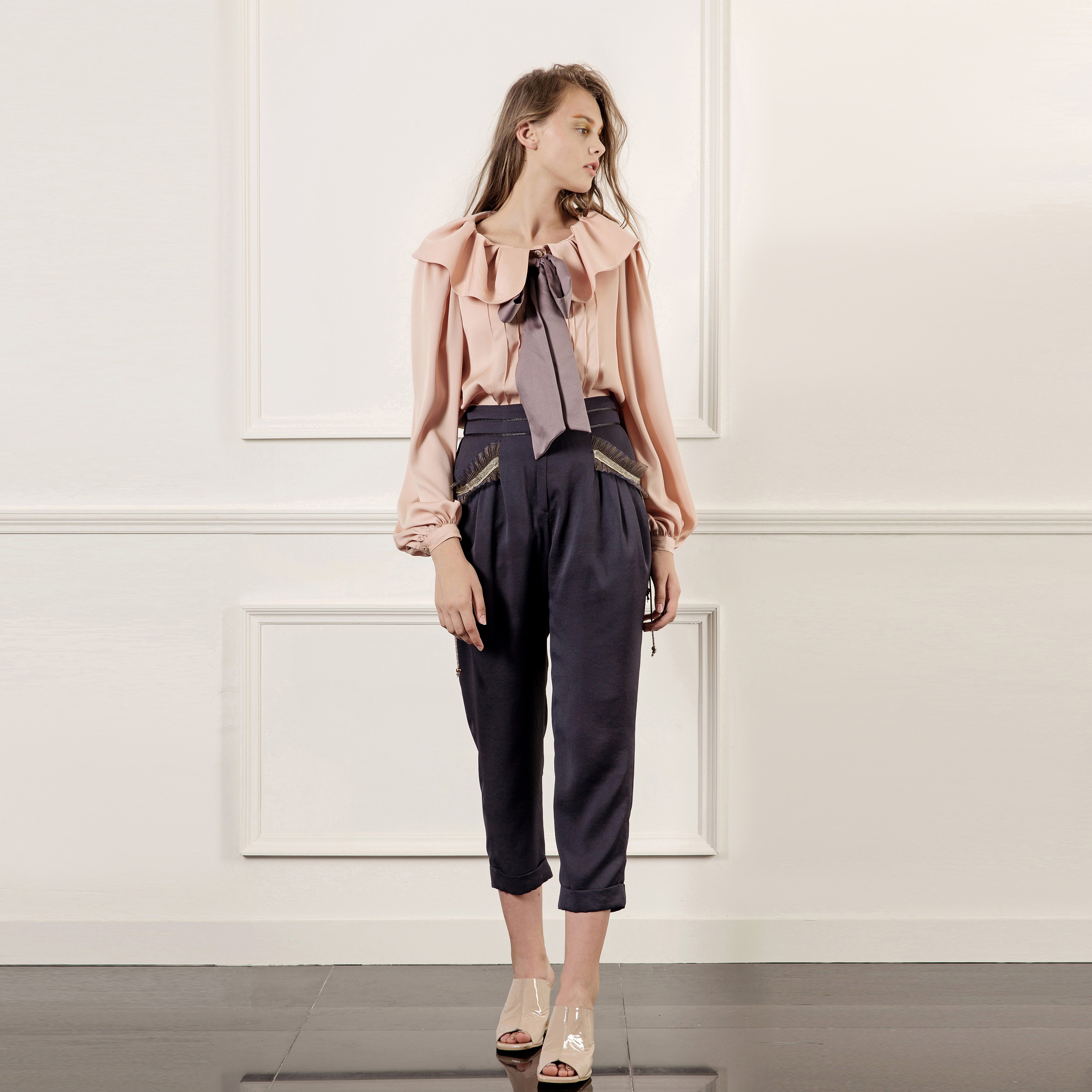 LOOK 18