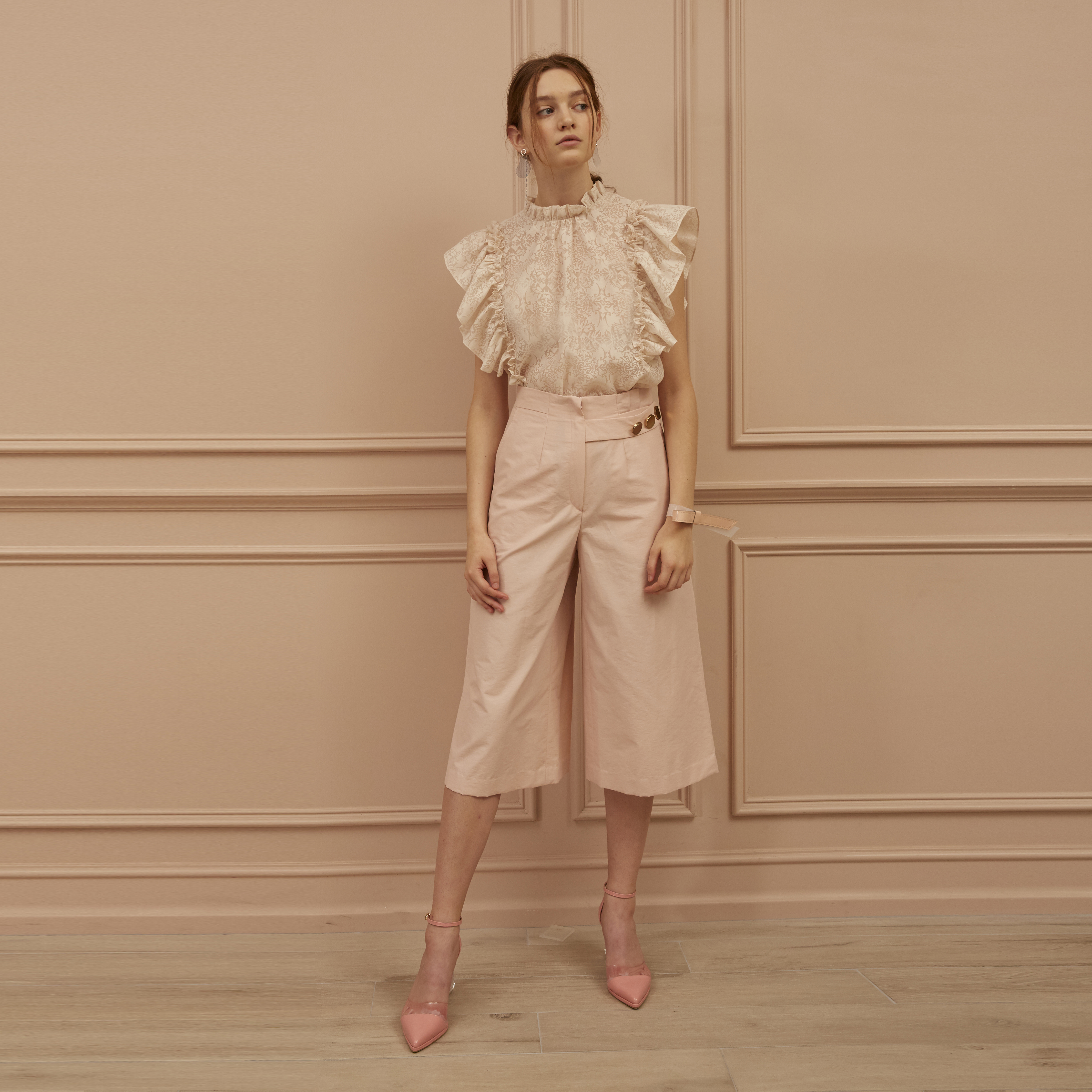 LOOK 28