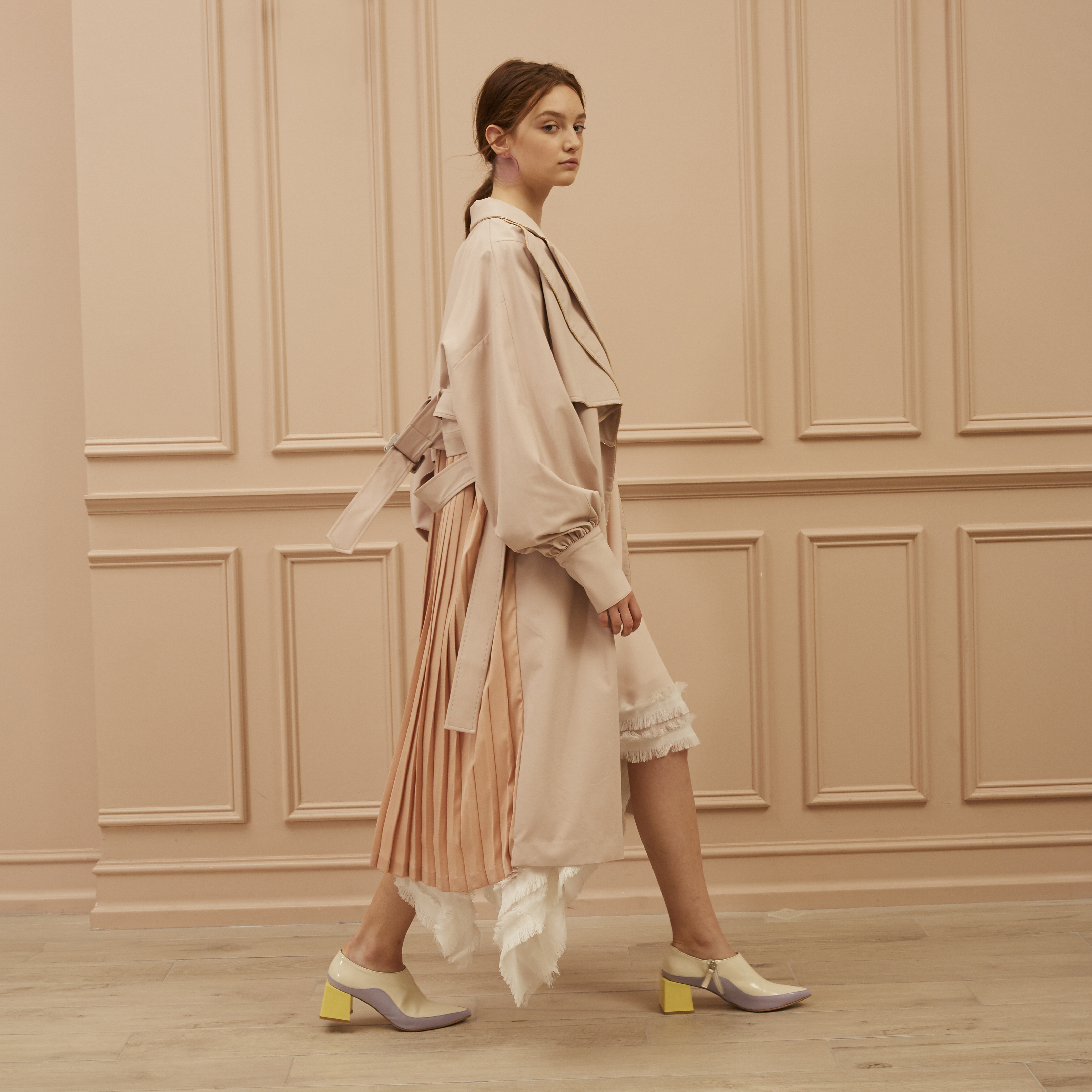 LOOK 1
