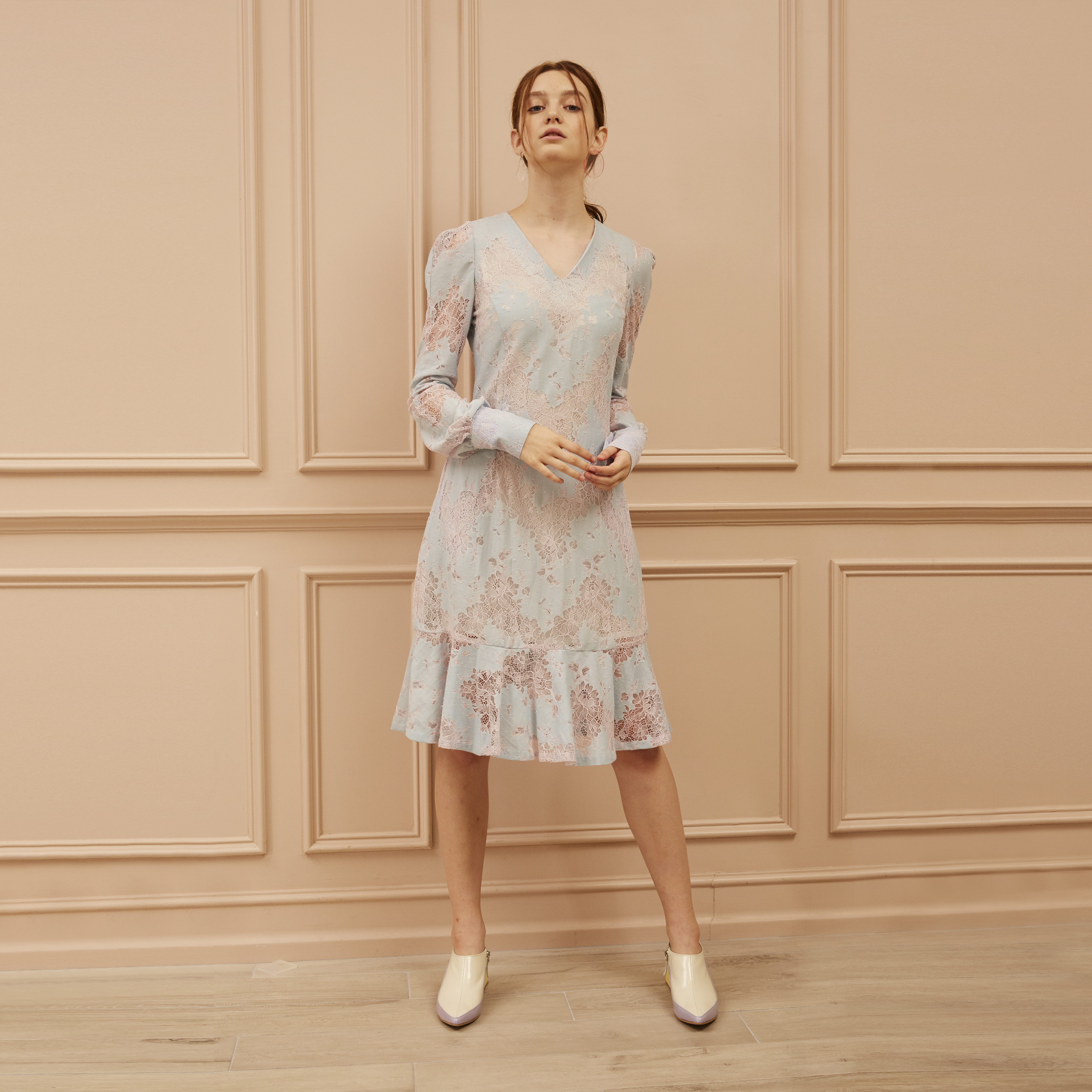 LOOK 77