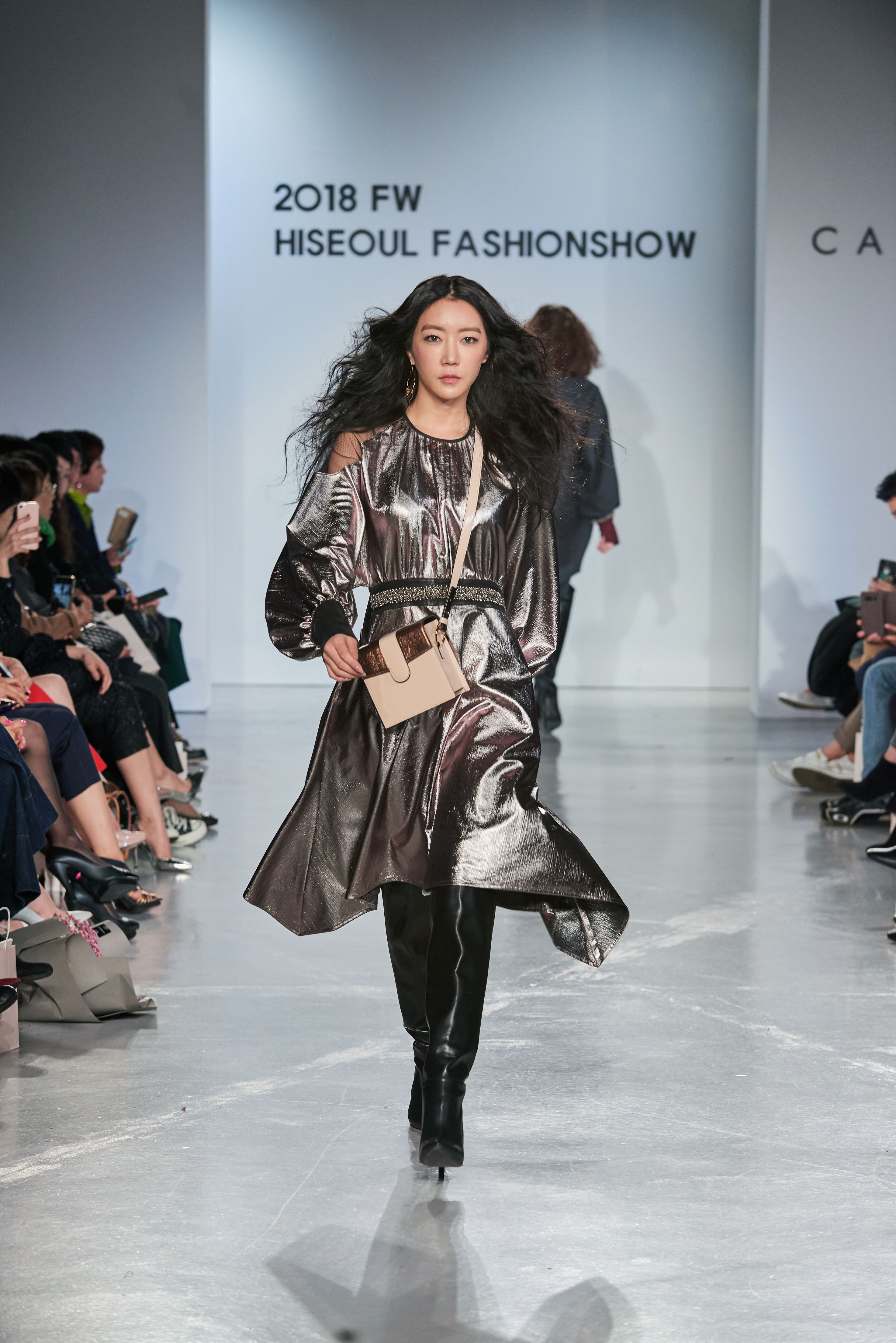 LOOK 14