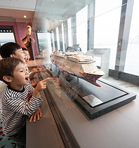 Kids in Museum.jpg
