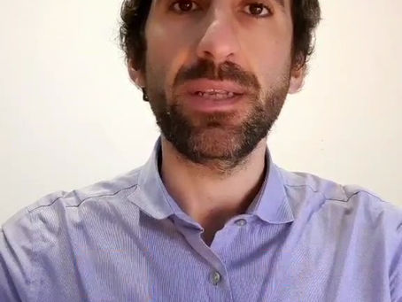 Pronuncia 🗣️ - Fai clic su "Check It Out" 👨🏻‍🏫