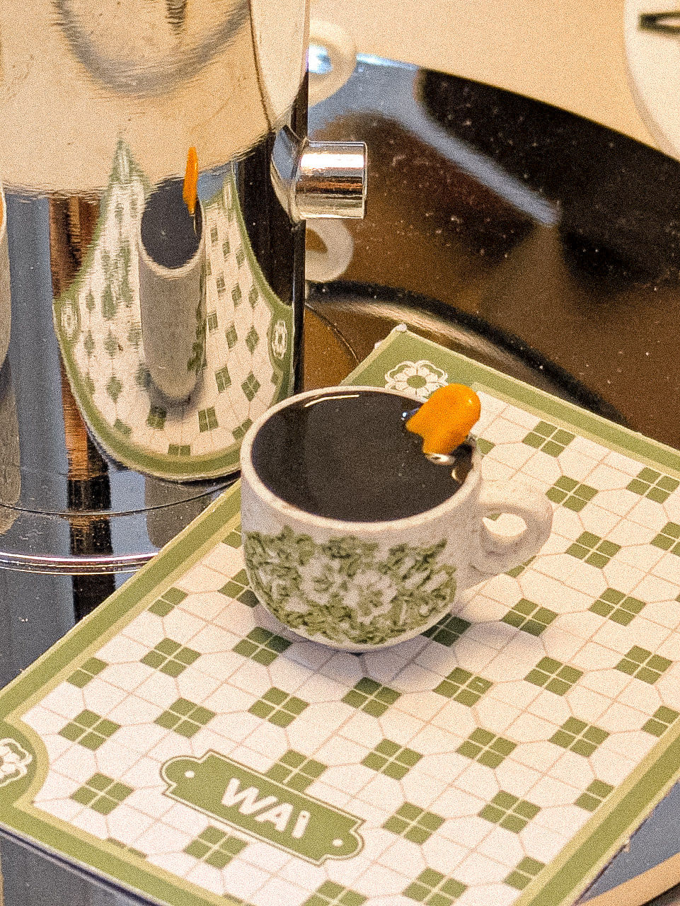wai-kopi-cup-black
