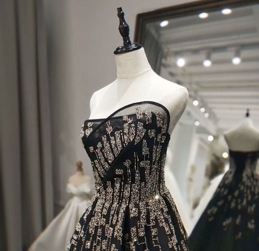 Thumbnail: Rokea Dress