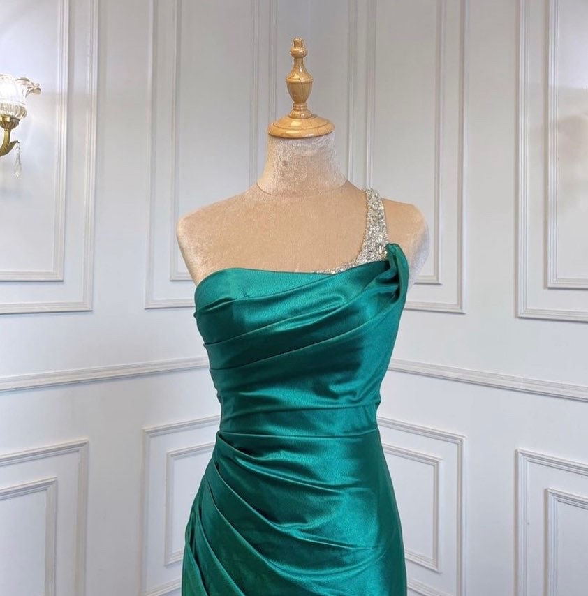 Thumbnail: Kim Dress 